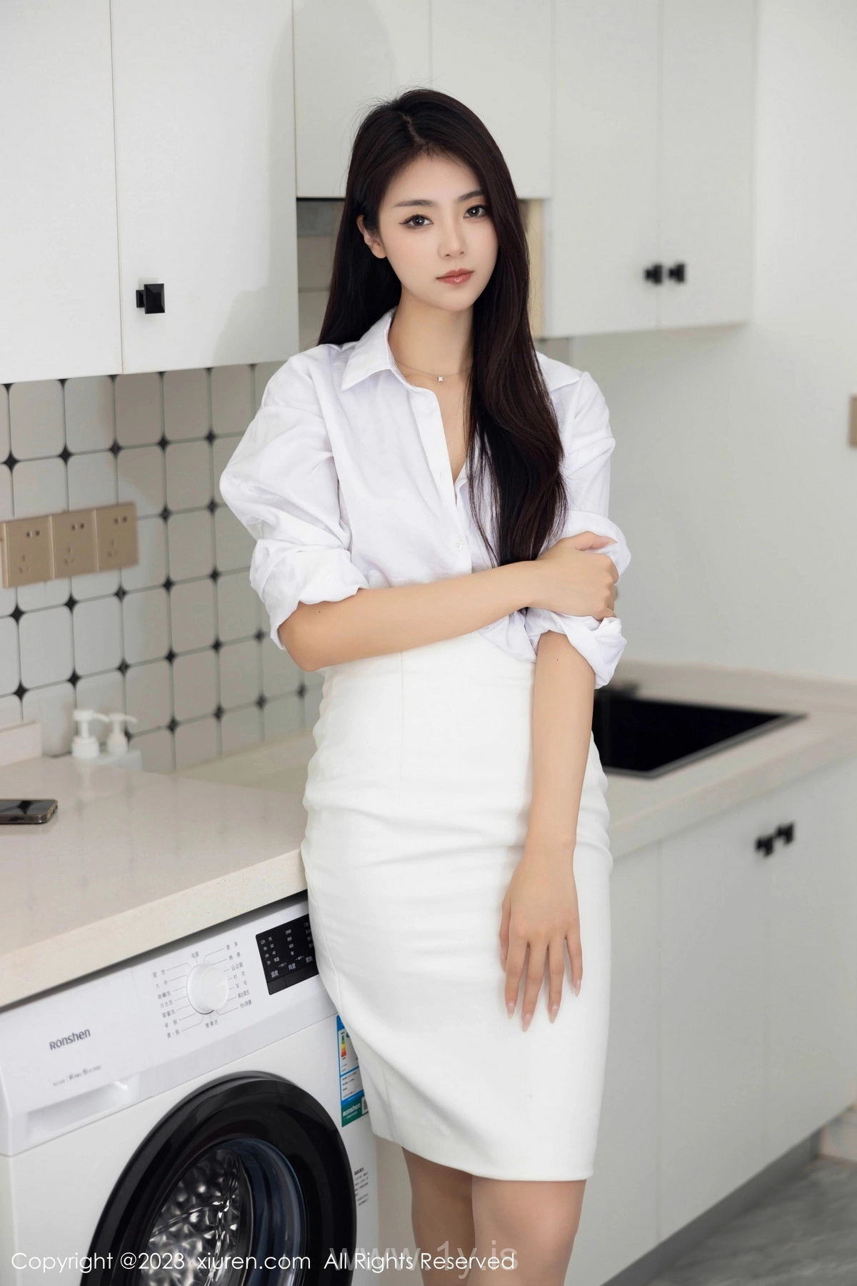 XIUREN(秀人网) No.7601 Chic & Lovely Asian Jewel 可樂Vicky