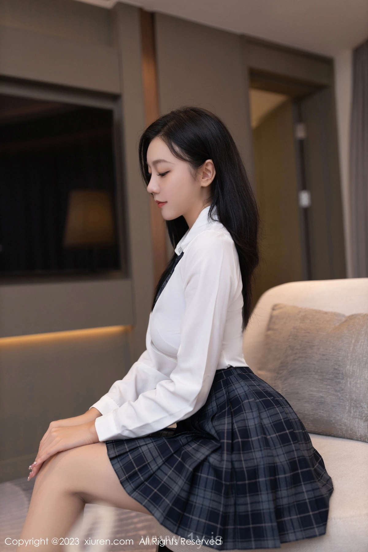 XIUREN(秀人网) No.7626 Enigmatic & Knockout Asian Temptress 安然anran