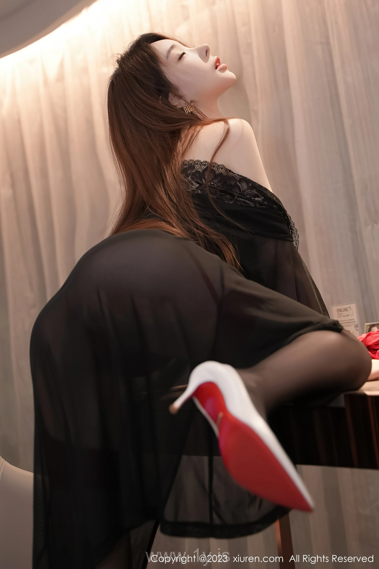 XIUREN(秀人网) No.7628 Knockout Asian Belle 雨儿baby魅惑黑丝性感写真