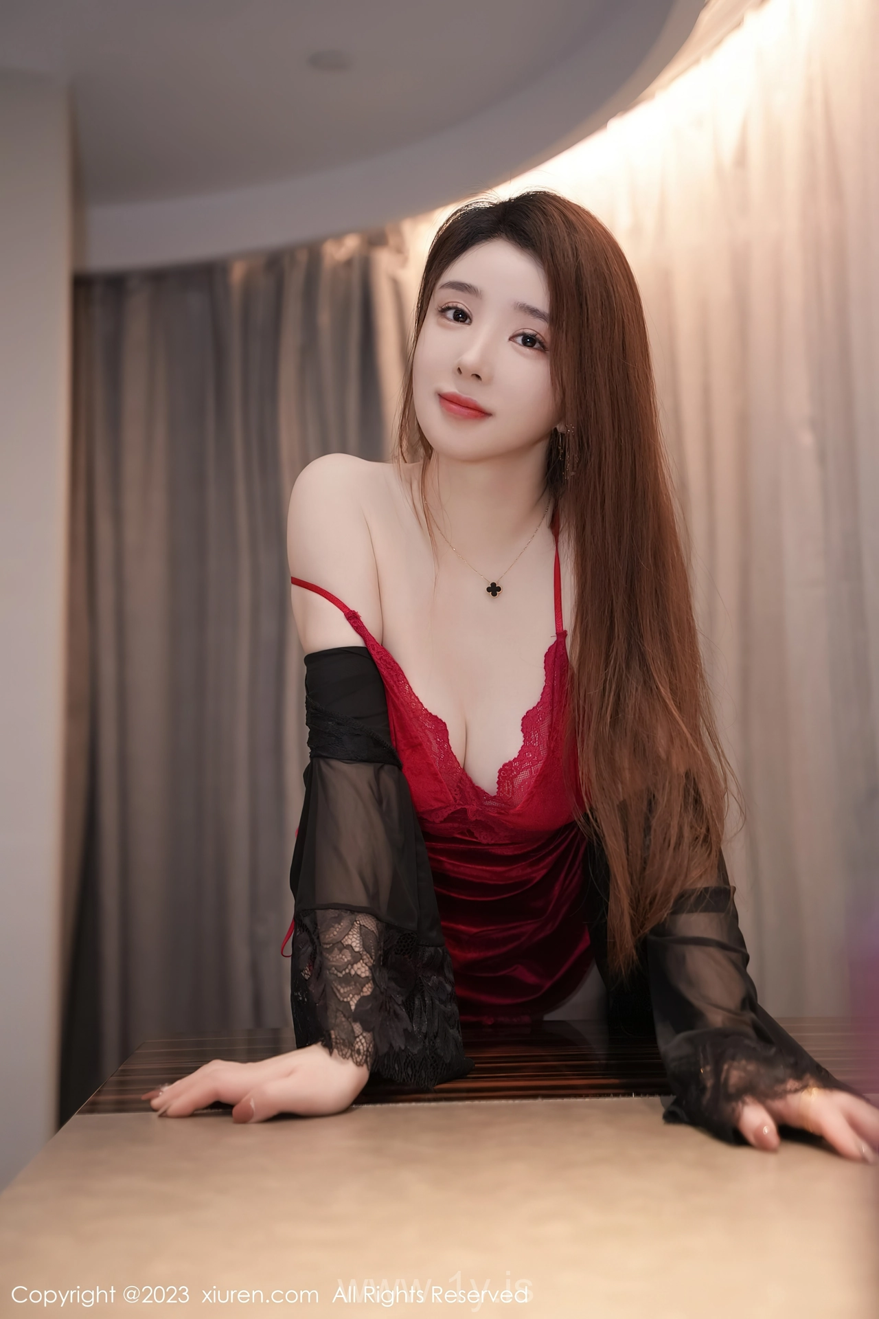 XIUREN(秀人网) No.7628 Knockout Asian Belle 雨儿baby魅惑黑丝性感写真