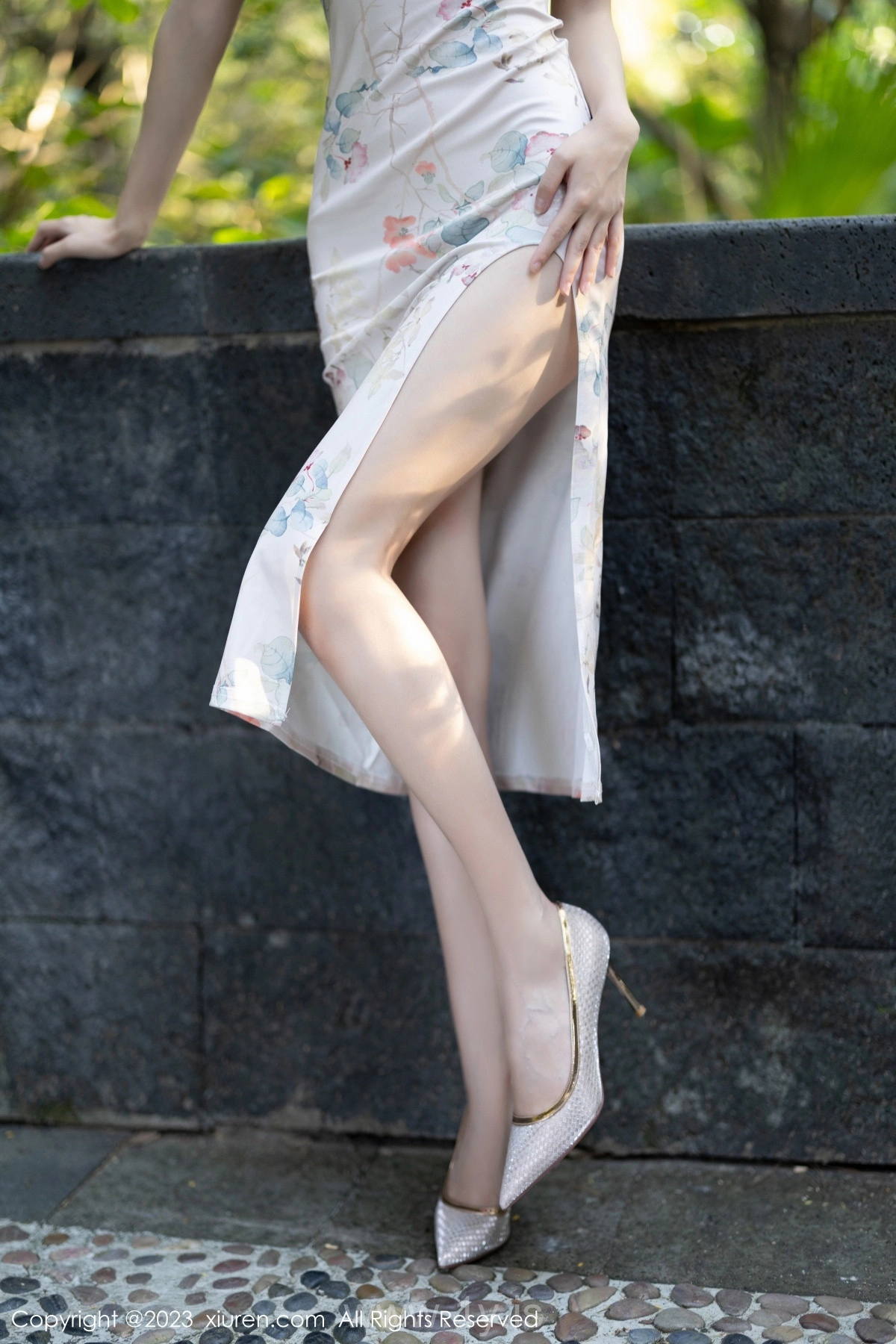 XIUREN(秀人网) No.7631 Fancy & Fair Asian Maiden 章芃芃