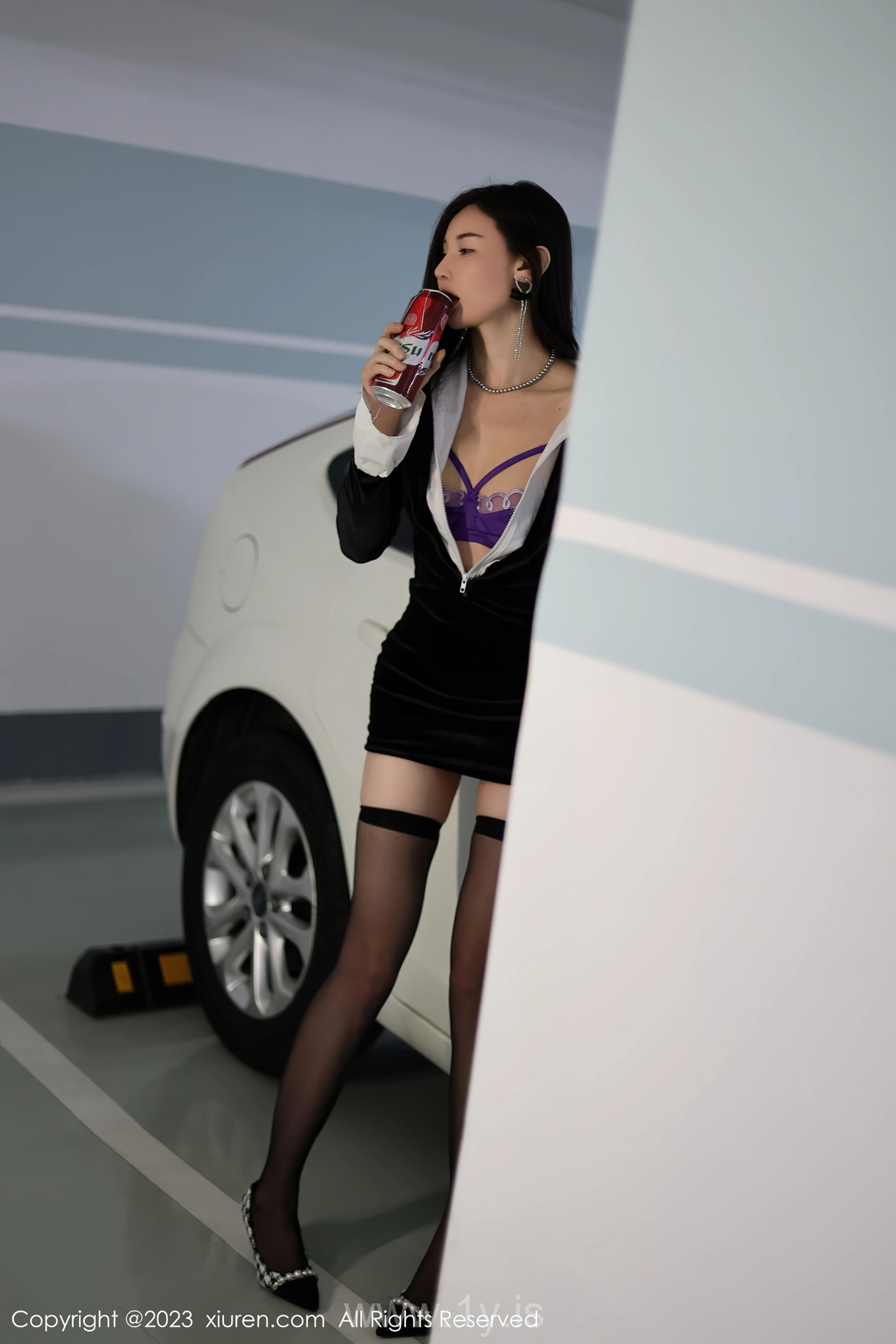 XIUREN(秀人网) No.7634 Ravishing Chinese Belle 曼柔醉酒主题拍摄性感写真