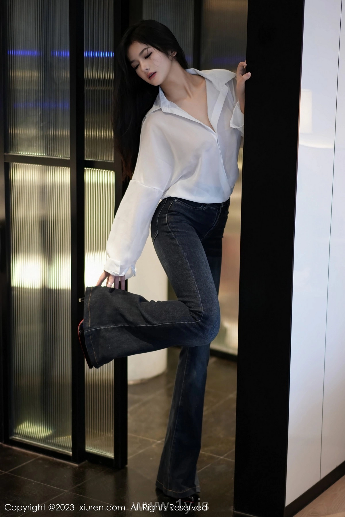 XIUREN(秀人网) No.7645 Knockout Chinese Dreamgirl 譚小靈