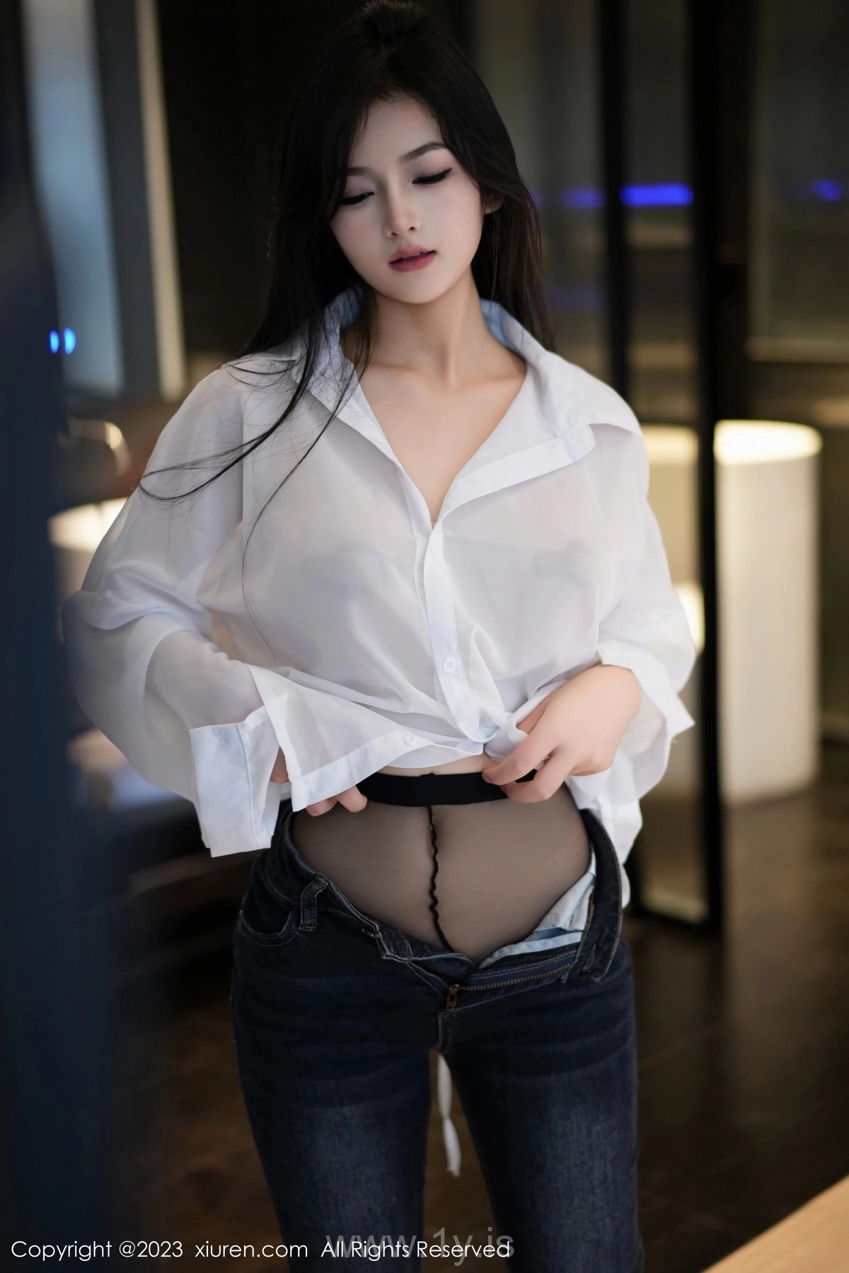 XIUREN(秀人网) No.7645 Knockout Chinese Dreamgirl 譚小靈