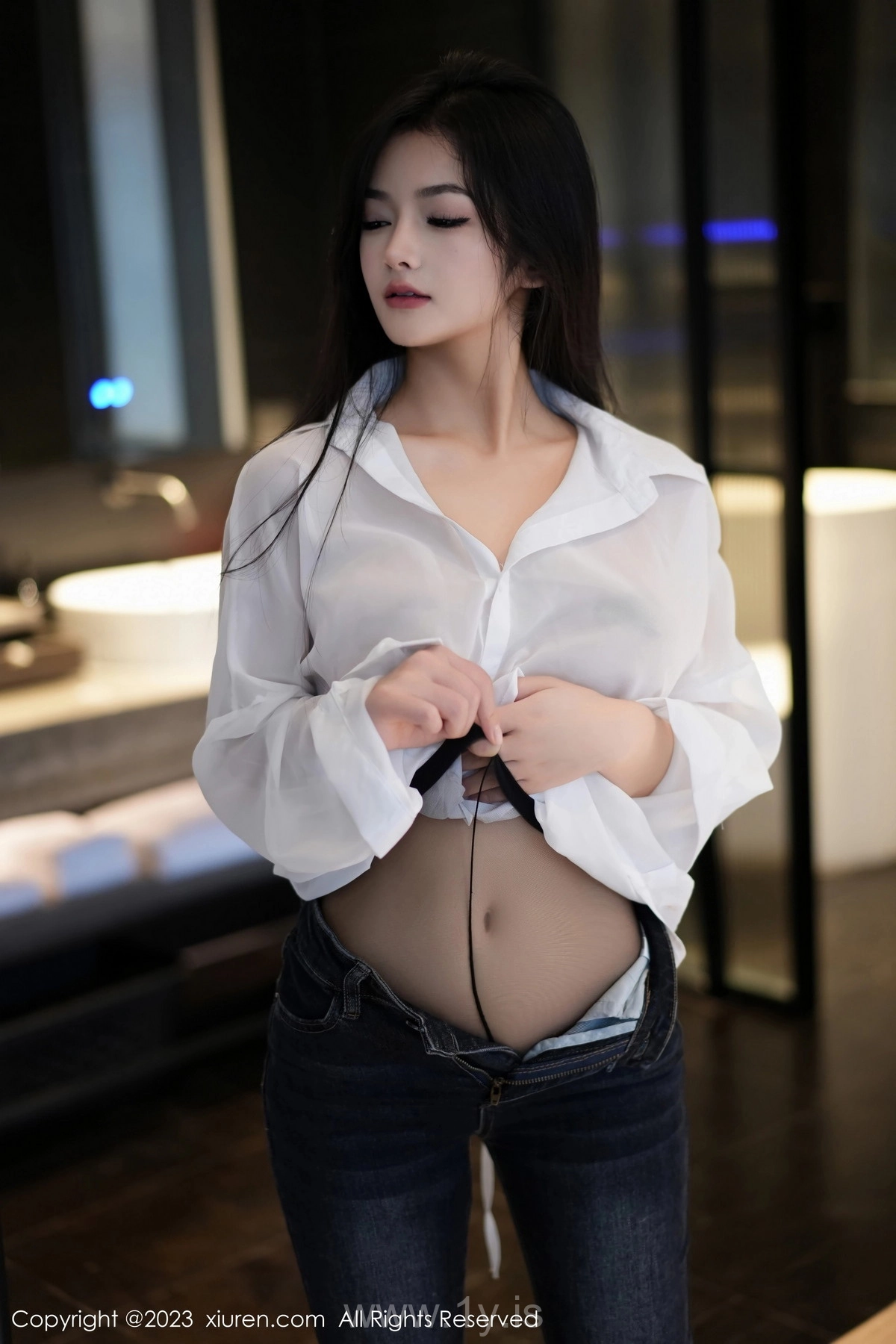 XIUREN(秀人网) No.7645 Knockout Chinese Dreamgirl 譚小靈