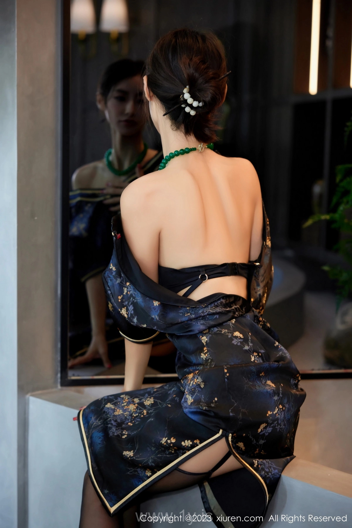 XIUREN(秀人网) No.7656 Refined & Innocent Asian Model lingyu69