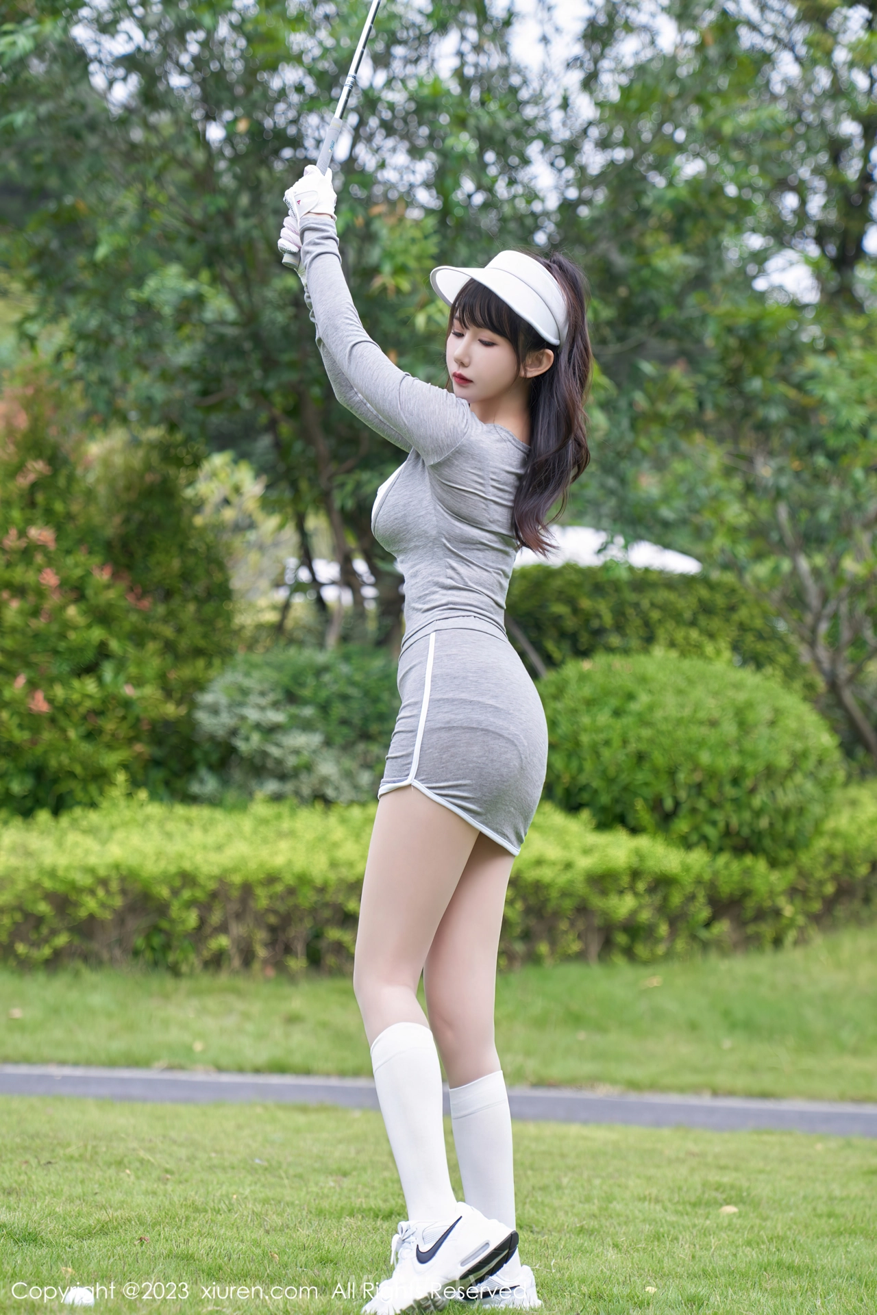 XIUREN(秀人网) No.7657 Luminous Asian Mature Princess 波巧酱高球女神厦门旅拍