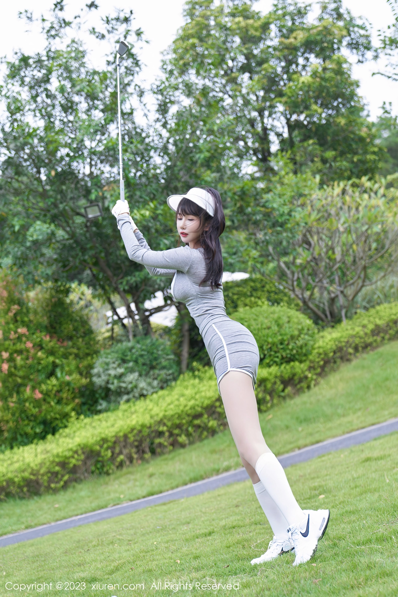 XIUREN(秀人网) No.7657 Luminous Asian Mature Princess 波巧酱高球女神厦门旅拍