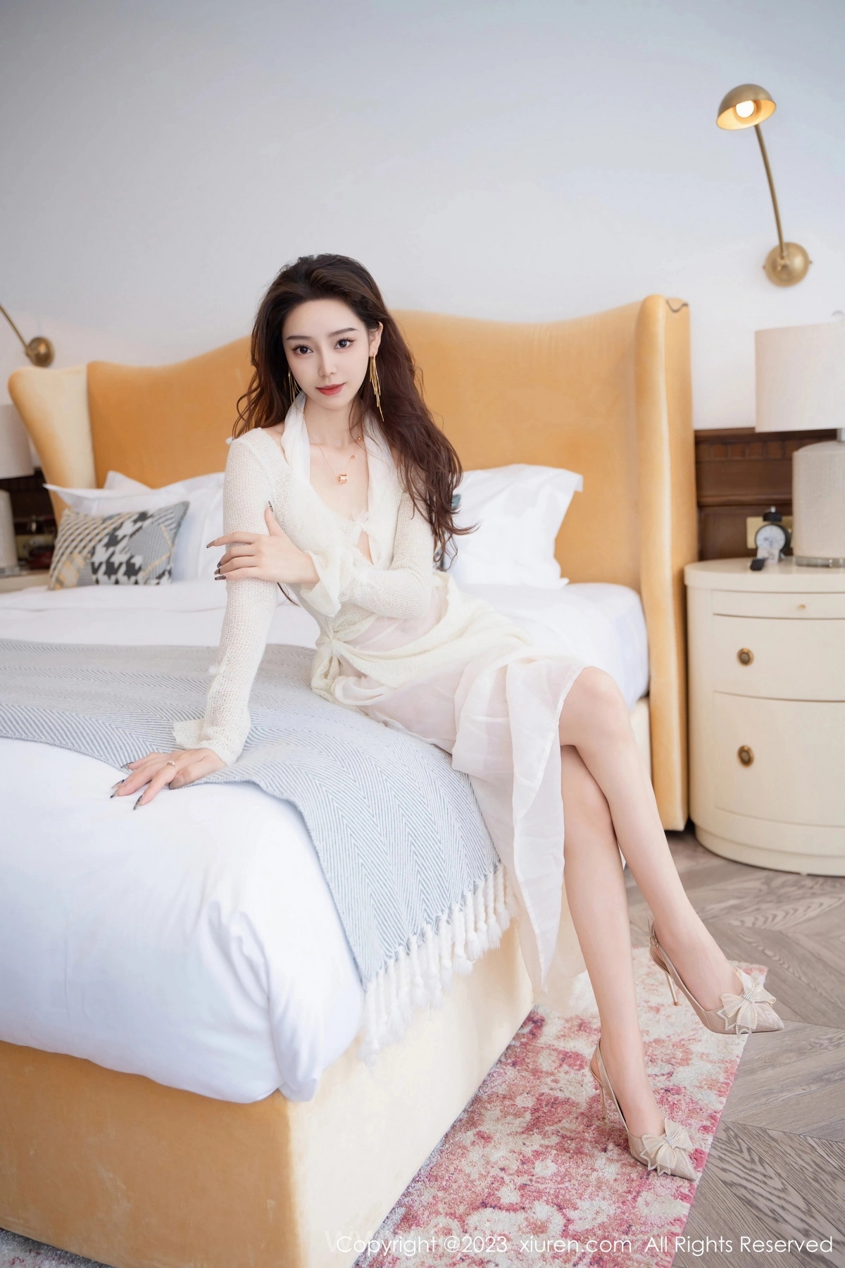 XIUREN(秀人网) No.7658 Glamorous Asian Temptress 蘇曼兮