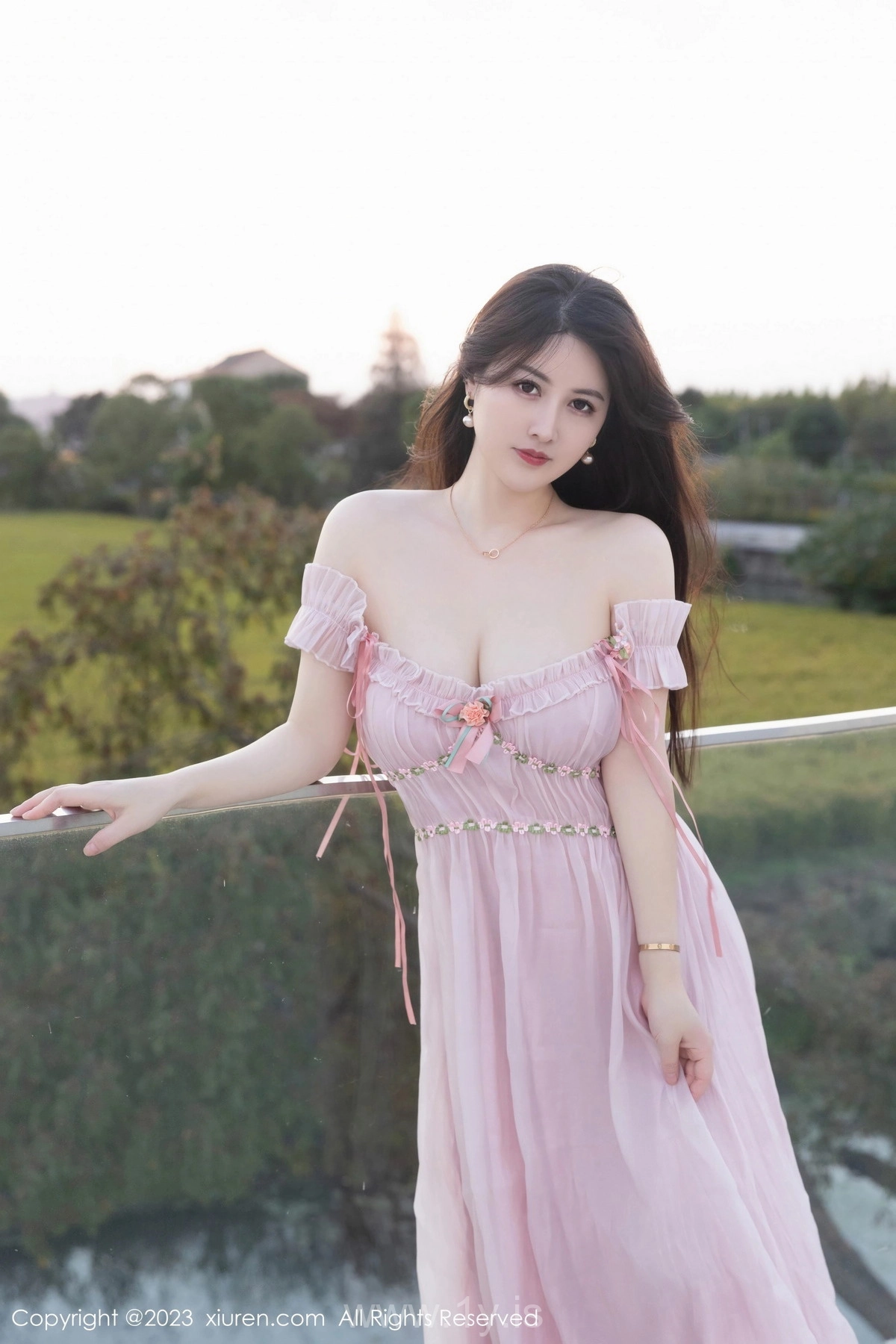 XIUREN(秀人网) No.7666 Attractive & Sophisticated Asian Women 詩詩kiki