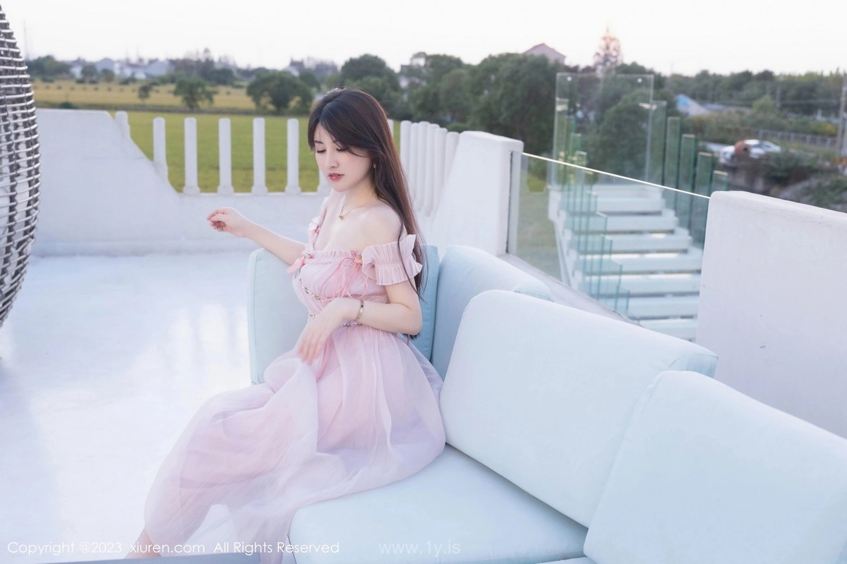 XIUREN(秀人网) No.7666 Attractive & Sophisticated Asian Women 詩詩kiki