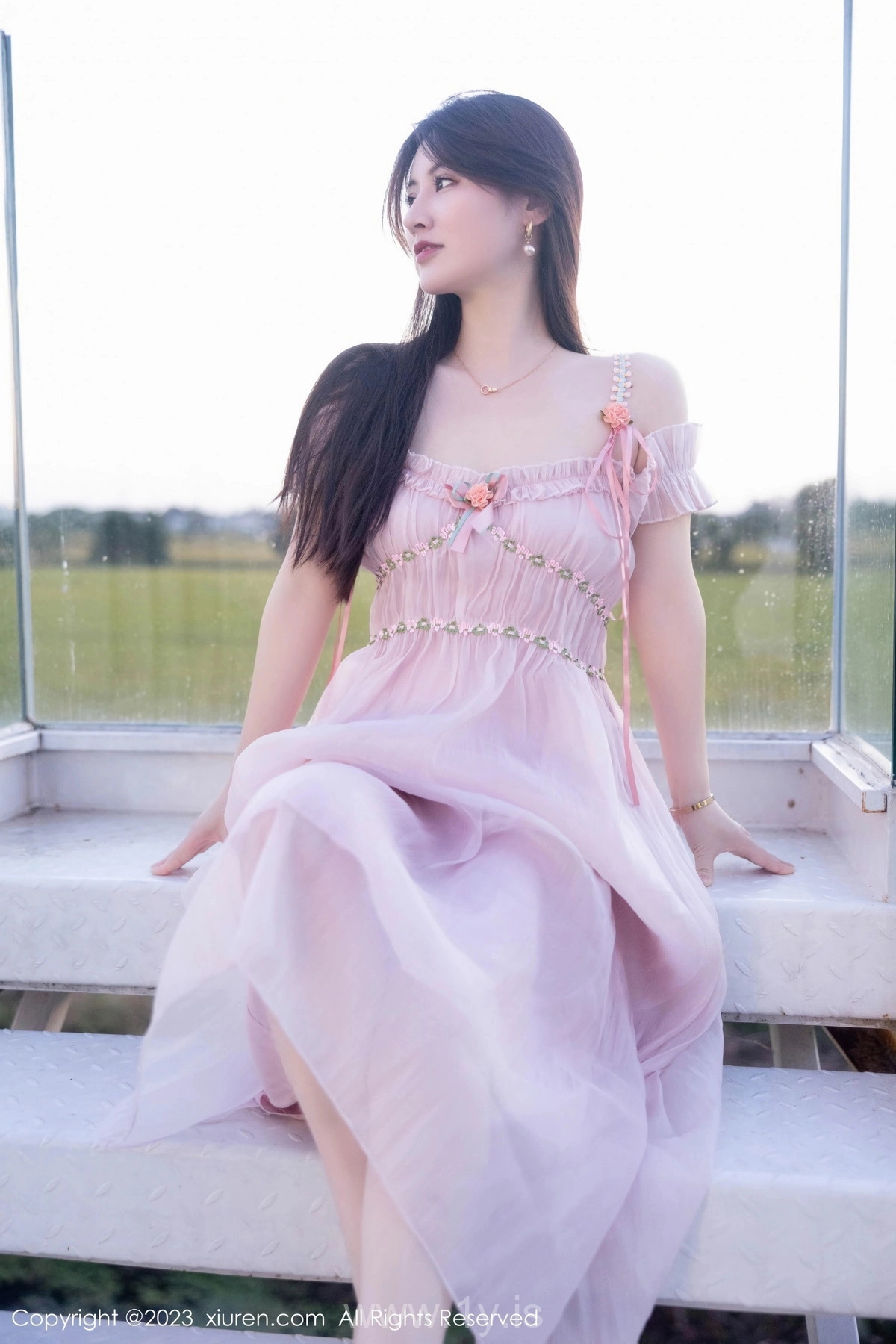 XIUREN(秀人网) No.7666 Attractive & Sophisticated Asian Women 詩詩kiki