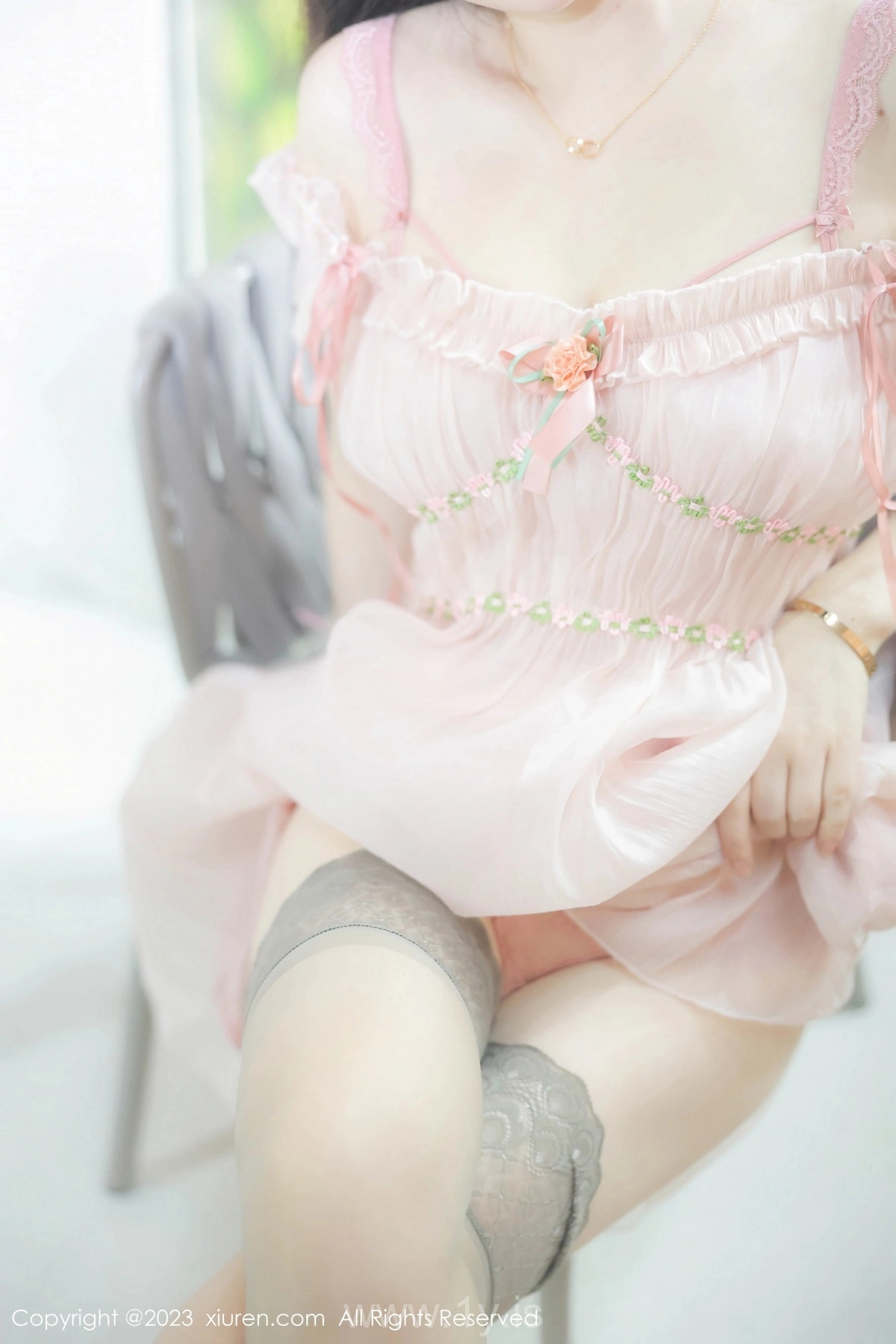 XIUREN(秀人网) No.7666 Attractive & Sophisticated Asian Women 詩詩kiki