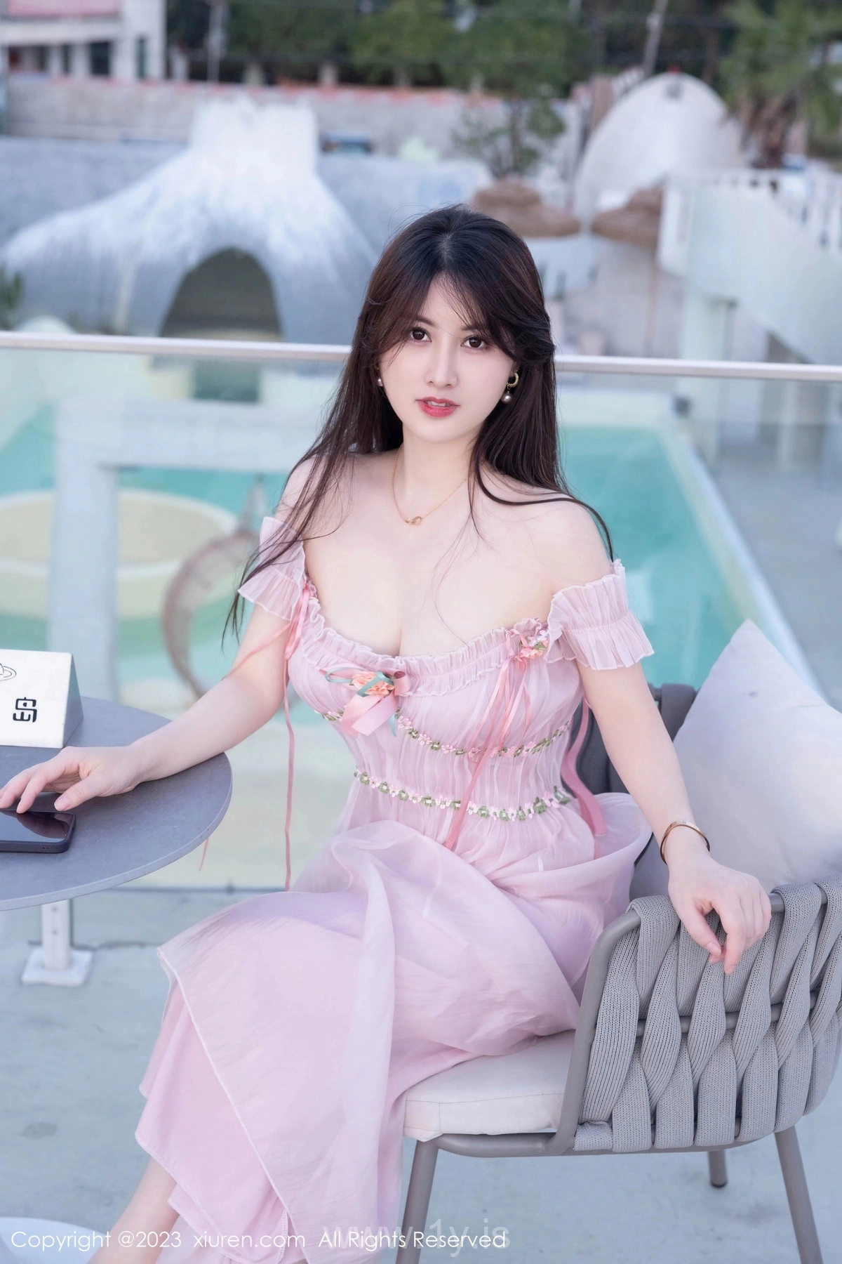 XIUREN(秀人网) No.7666 Attractive & Sophisticated Asian Women 詩詩kiki