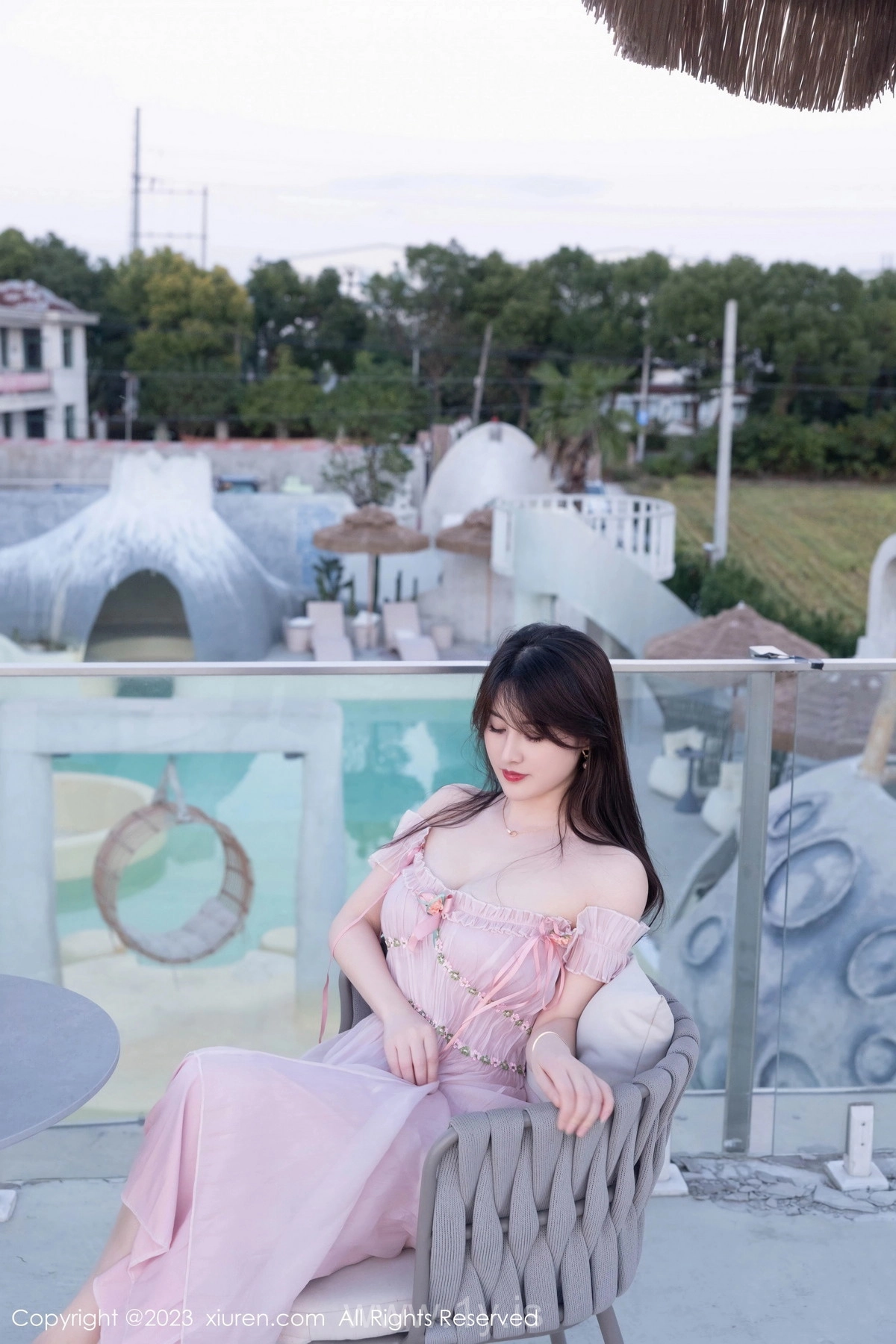 XIUREN(秀人网) No.7666 Attractive & Sophisticated Asian Women 詩詩kiki