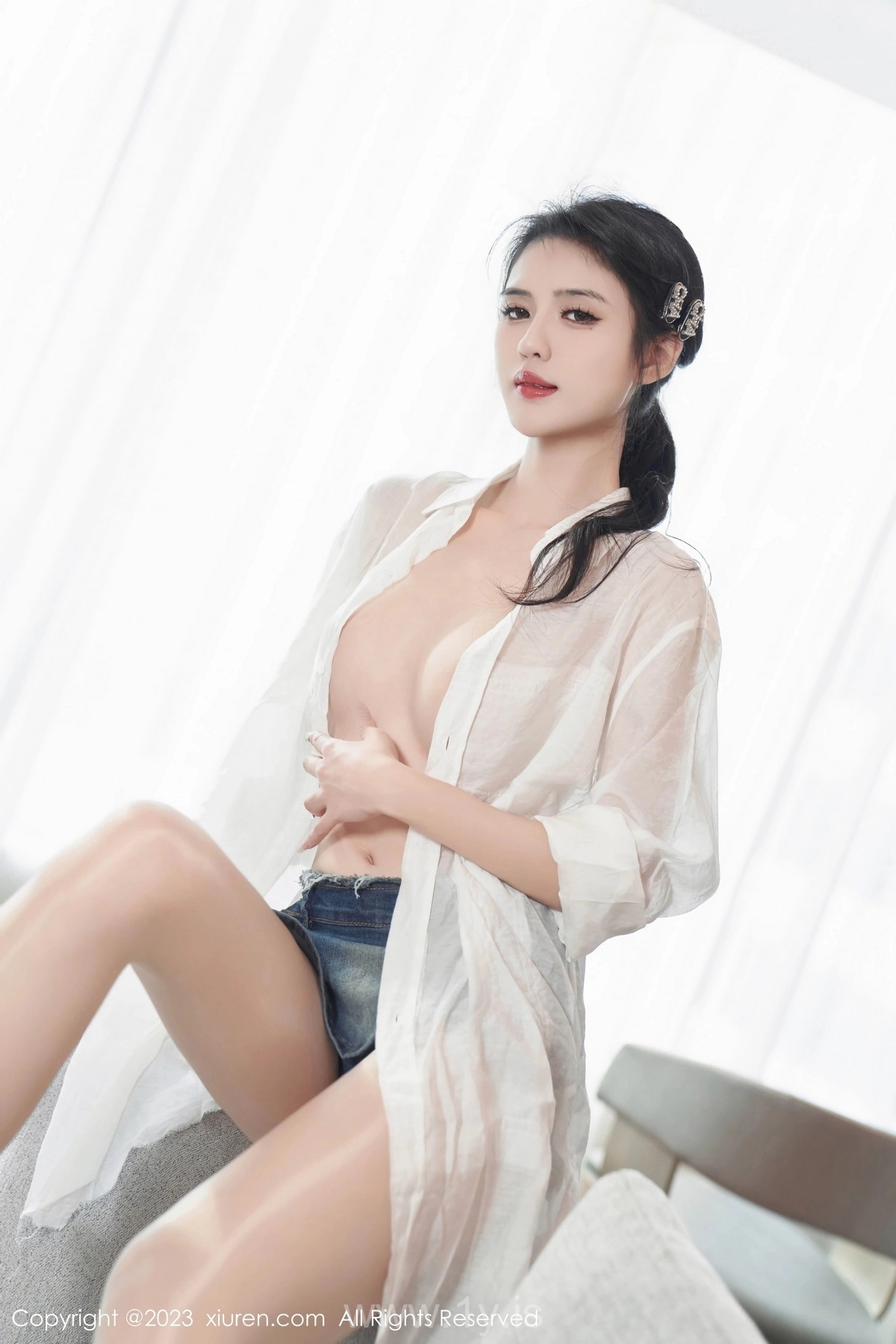 XIUREN(秀人网) No.7667 Attractive Asian Starlet 淺淺Danny