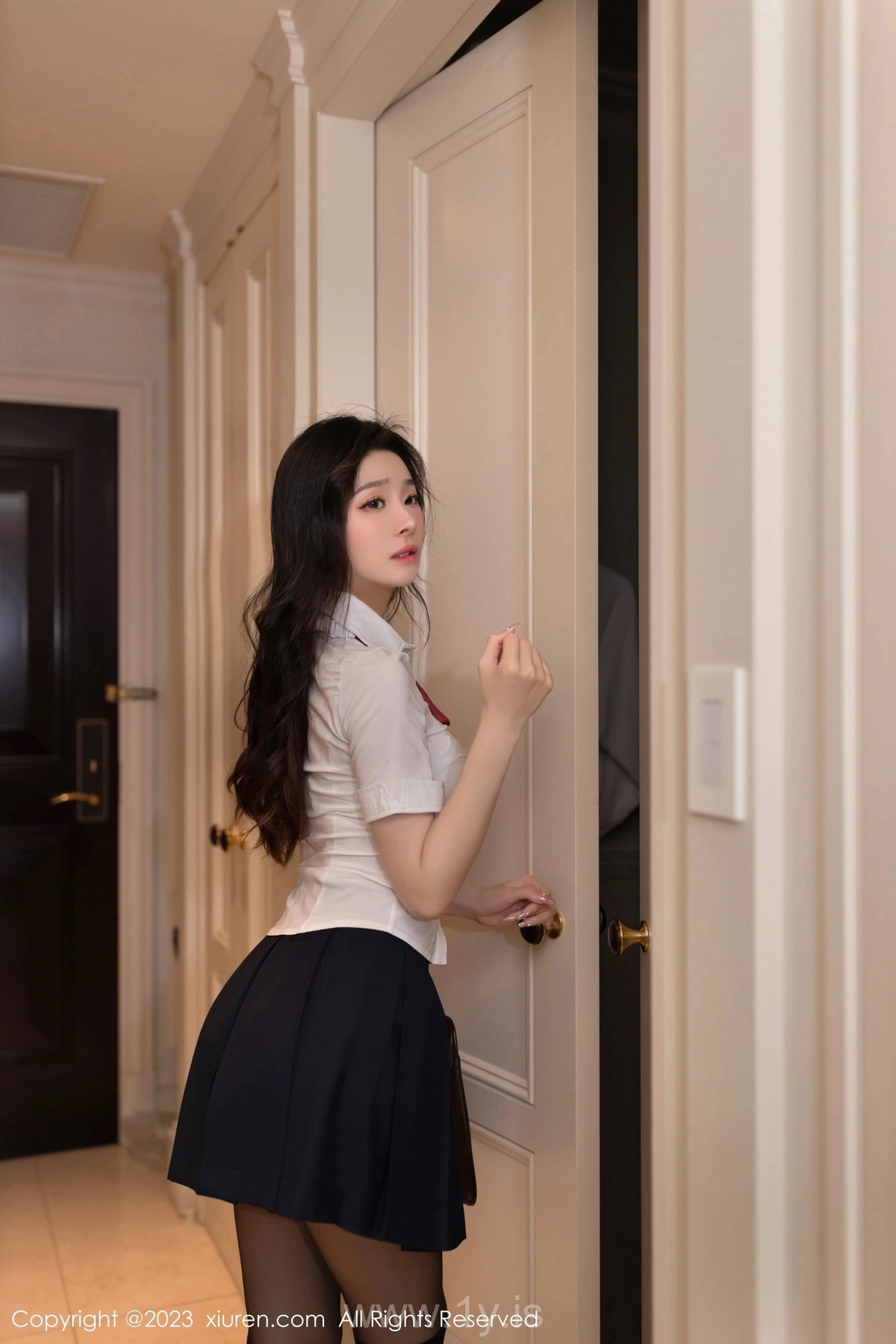 XIUREN(秀人网) No.7674 Decent Chinese Vixen 小逗逗