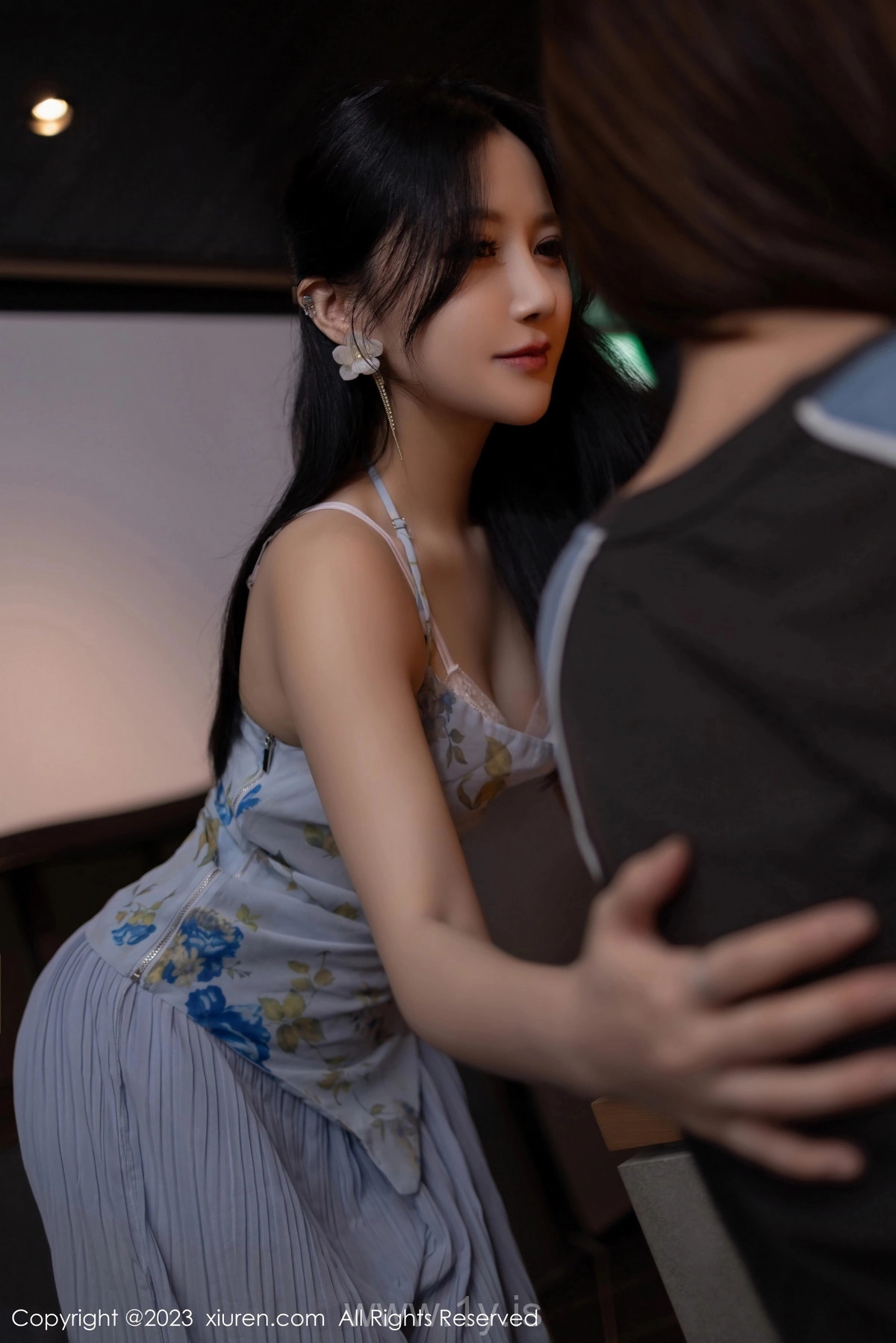XIUREN(秀人网) No.7681 Sparkling & Pretty Asian Nymph 魚子醬Fish