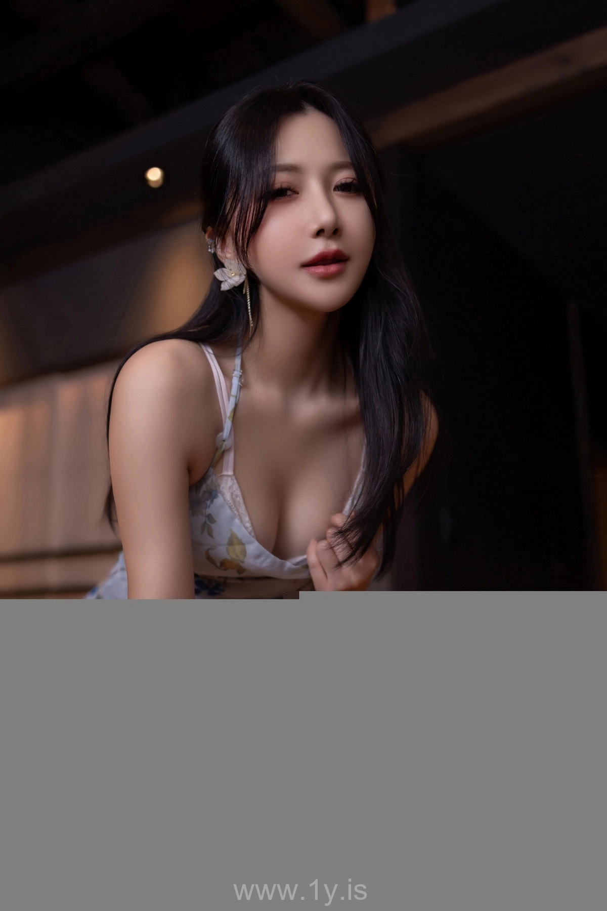 XIUREN(秀人网) No.7681 Sparkling & Pretty Asian Nymph 魚子醬Fish