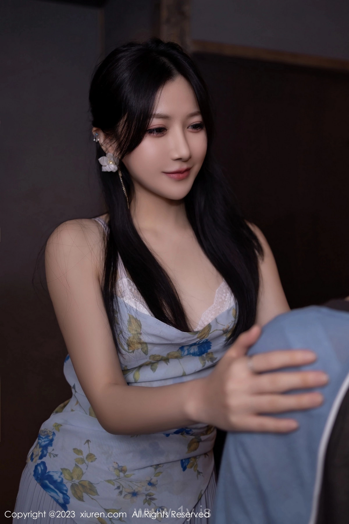 XIUREN(秀人网) No.7681 Sparkling & Pretty Asian Nymph 魚子醬Fish