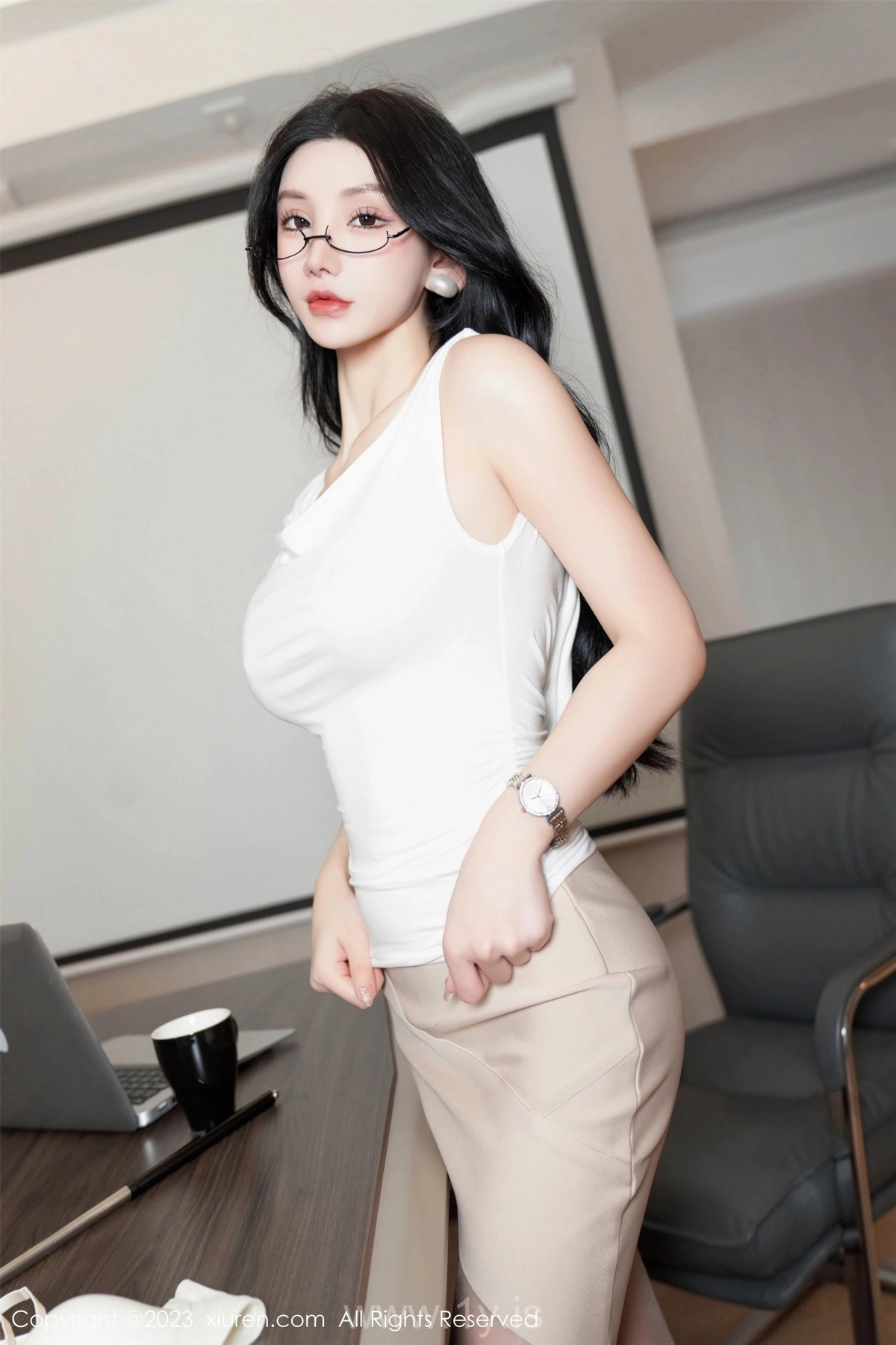 XIUREN(秀人网) No.7682 Chic Asian Teen 周于希Sally