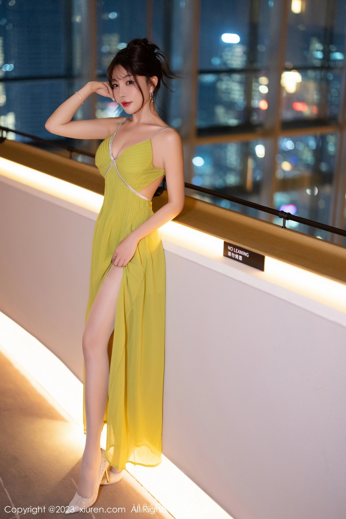 XIUREN(秀人网) No.7696 Slim Chinese Jade 徐莉芝Booty