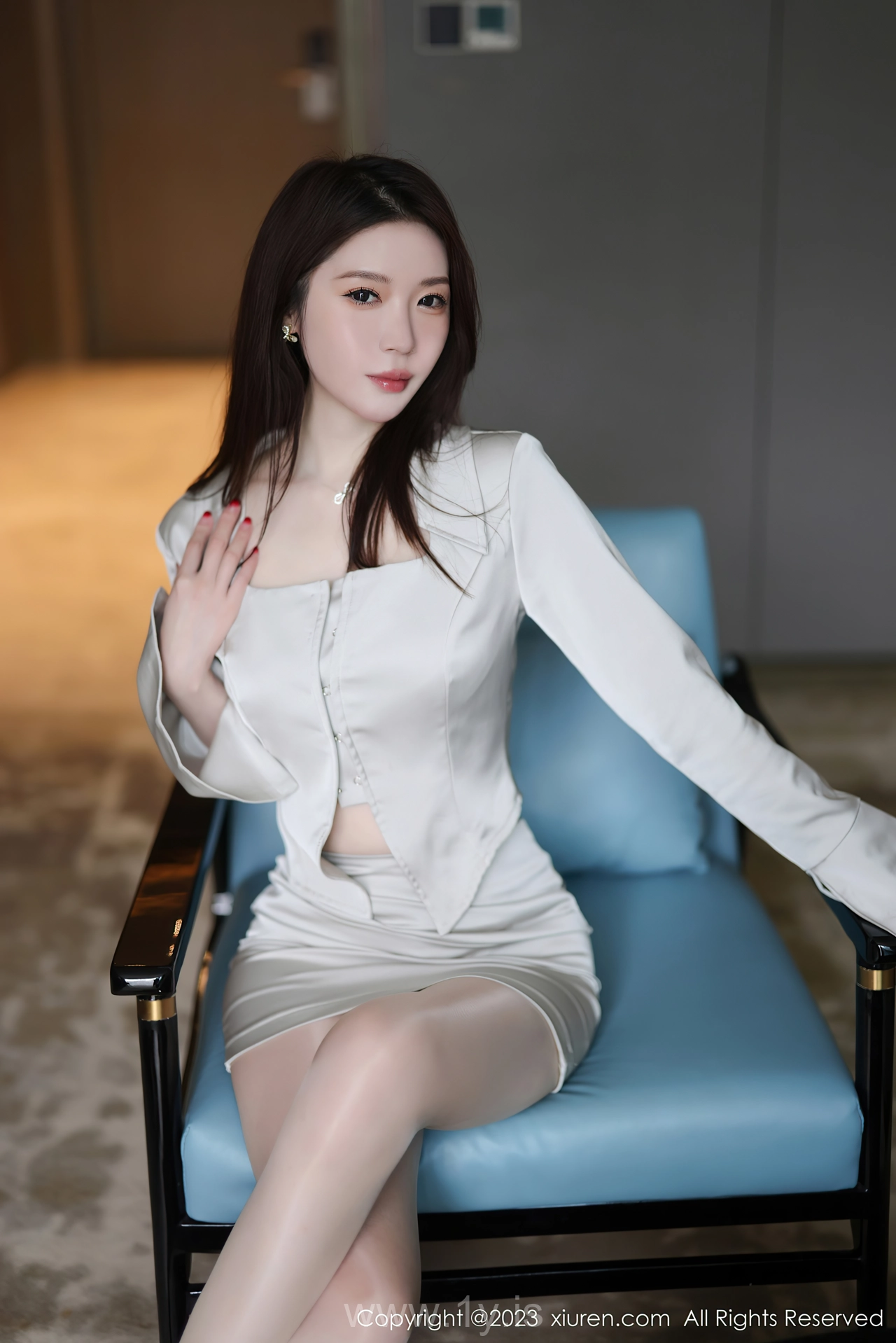 XIUREN(秀人网) No.7709 Charming & Angelic Chinese Belle 梦心玥