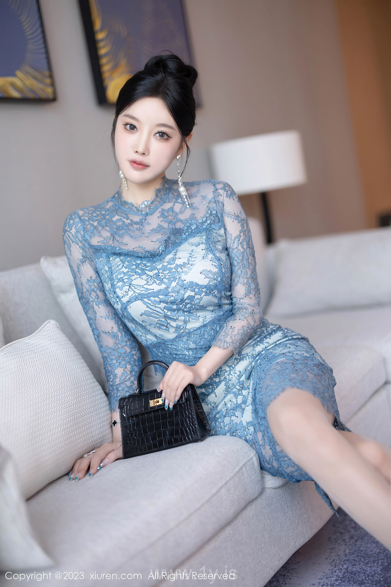 XIUREN(秀人网) No.7732 Ravishing & Good-looking Asian Cougar 杨晨晨Yome