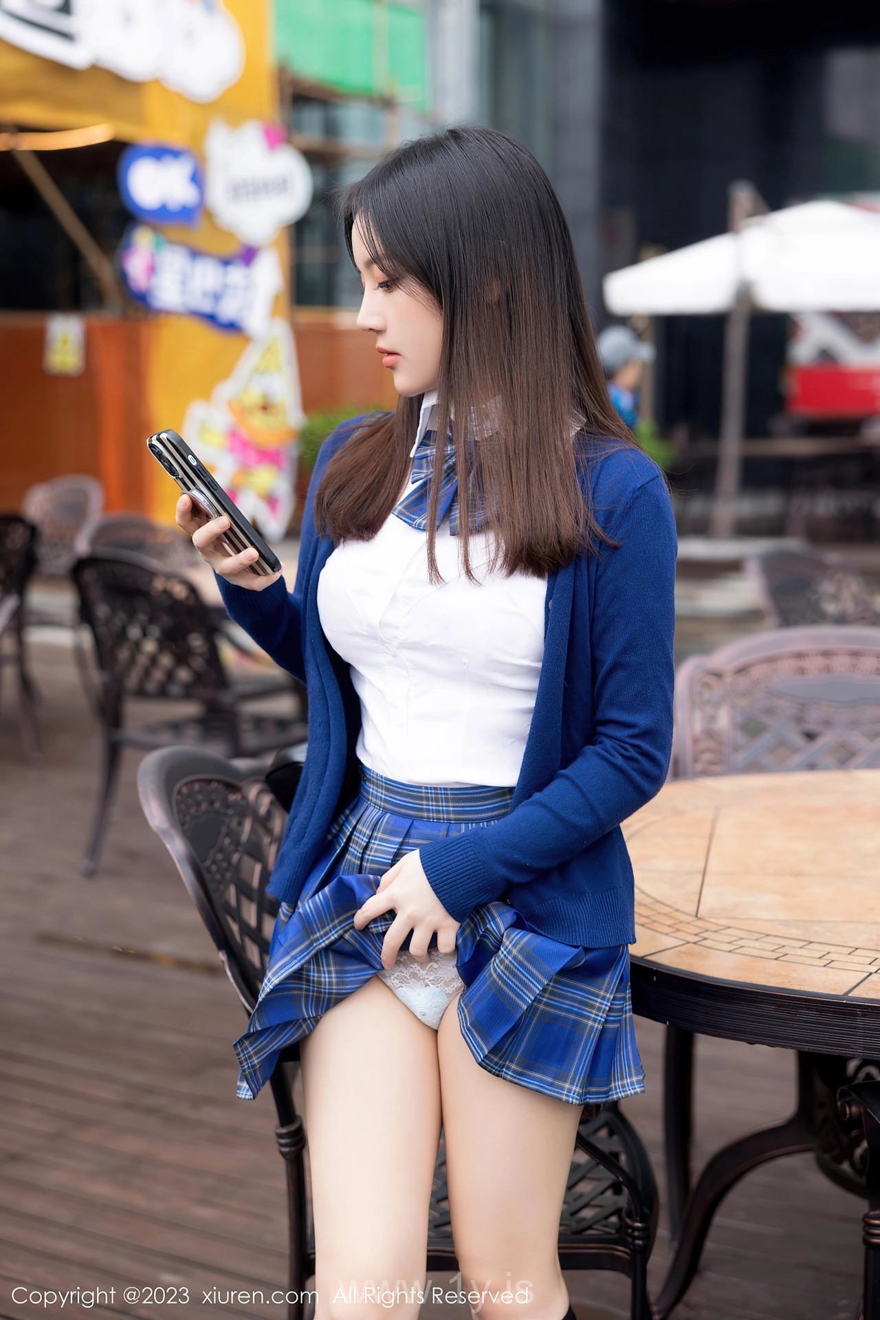 XIUREN(秀人网) No.7754 Alluring Chinese Girl 豆瓣酱