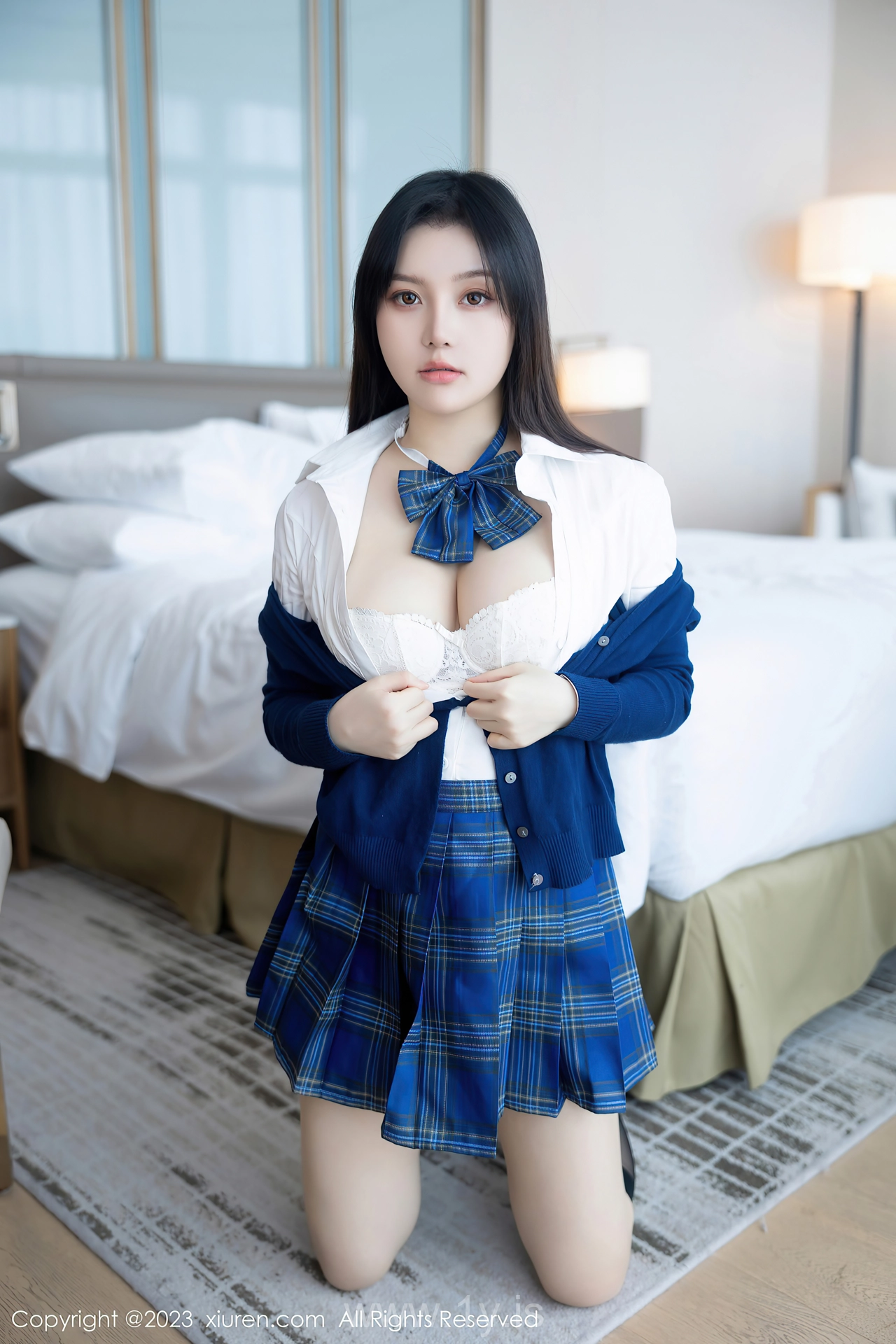 XIUREN(秀人网) No.7754 Alluring Chinese Girl 豆瓣酱