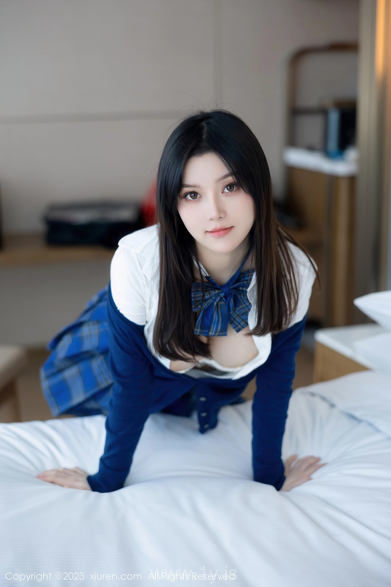 XIUREN(秀人网) No.7754 Alluring Chinese Girl 豆瓣酱