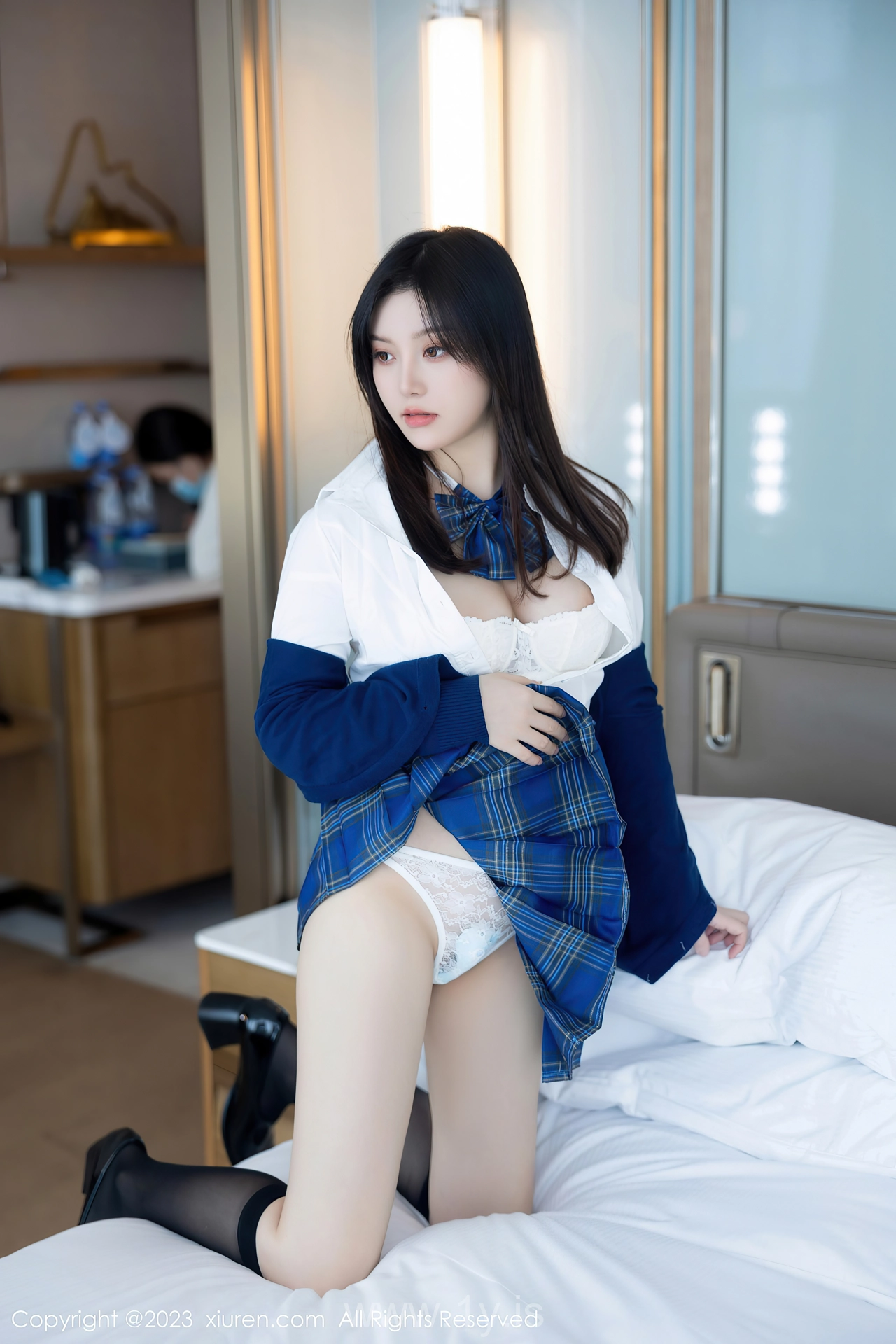 XIUREN(秀人网) No.7754 Alluring Chinese Girl 豆瓣酱