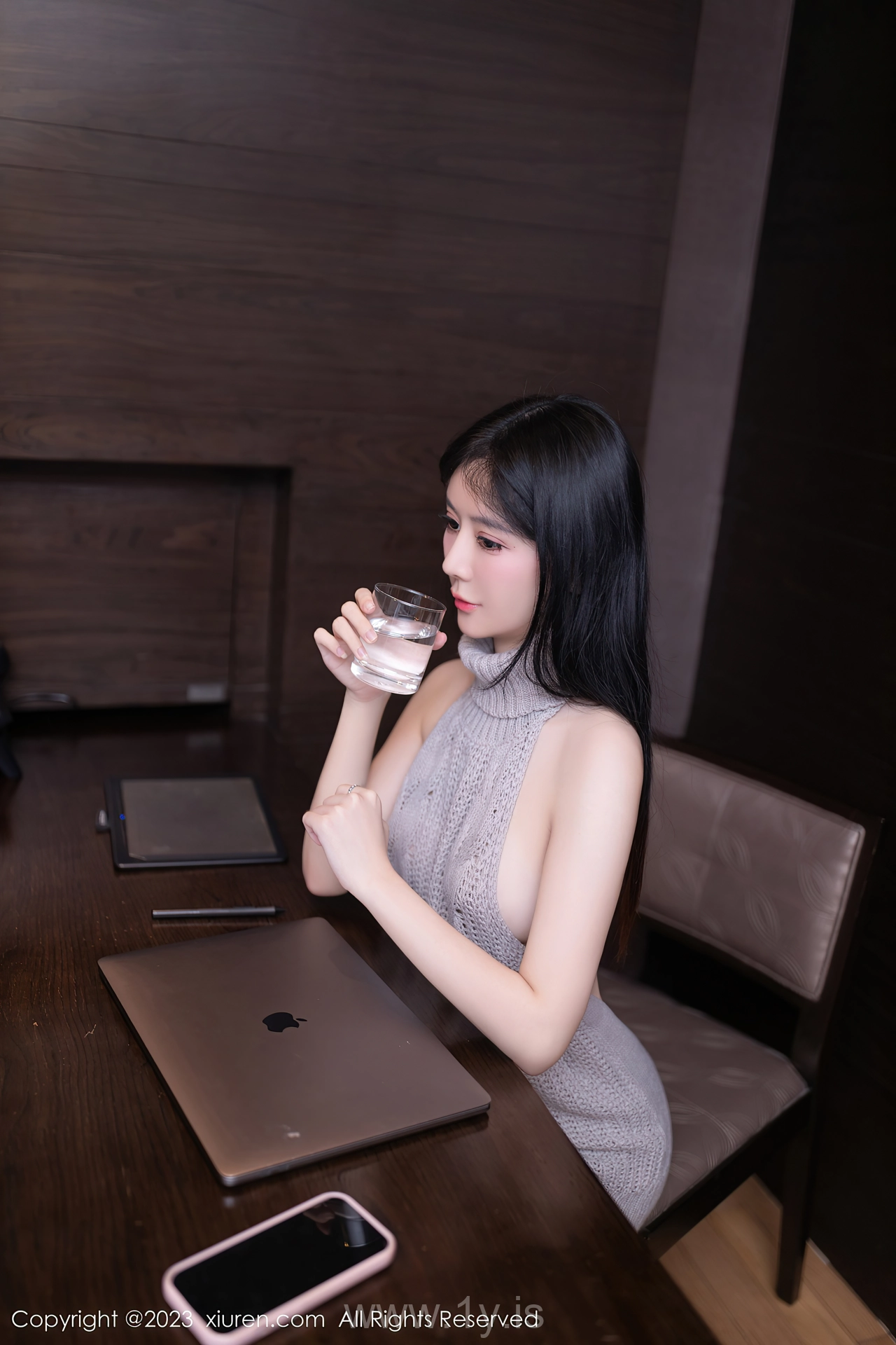 XIUREN(秀人网) No.7818 Delightful & Fancy Chinese Vixen 幼幼