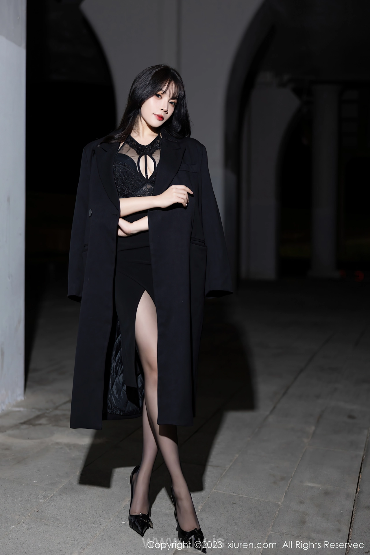 XIUREN(秀人网) No.7820 Innocent & Ravishing Chinese Maiden 徐莉芝Booty