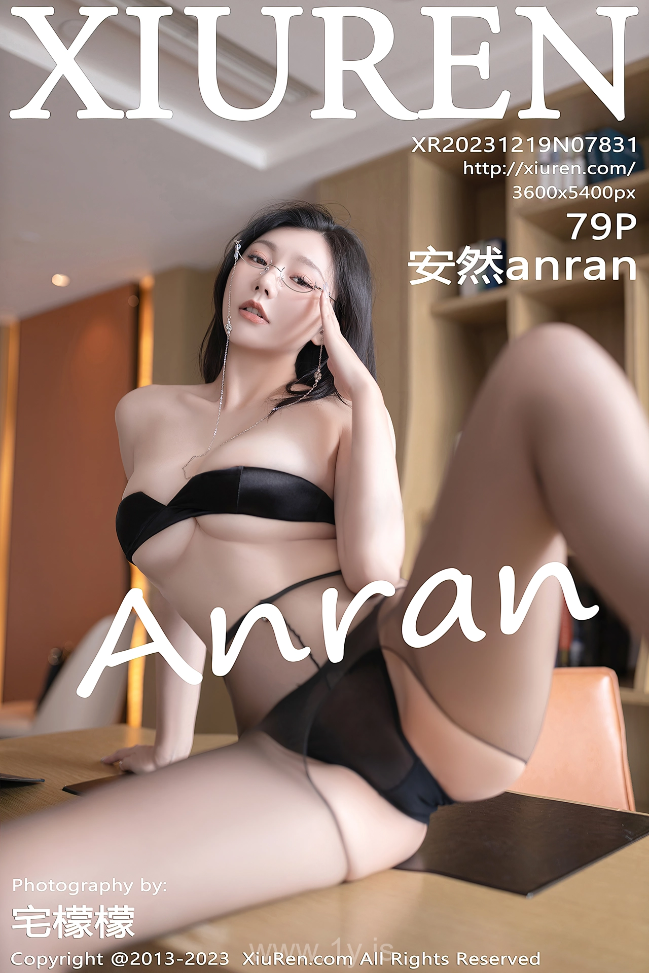 XIUREN(秀人网) No.7831 Nice-looking Asian Maiden 安然anran