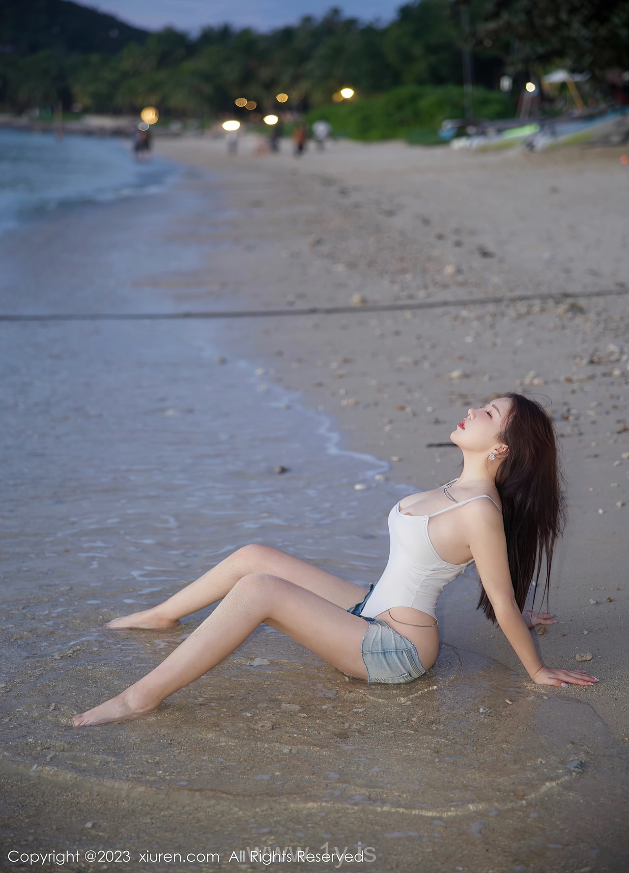 XIUREN(秀人网) No.7866 Dazzling Chinese Mature Princess 小薯条nienie