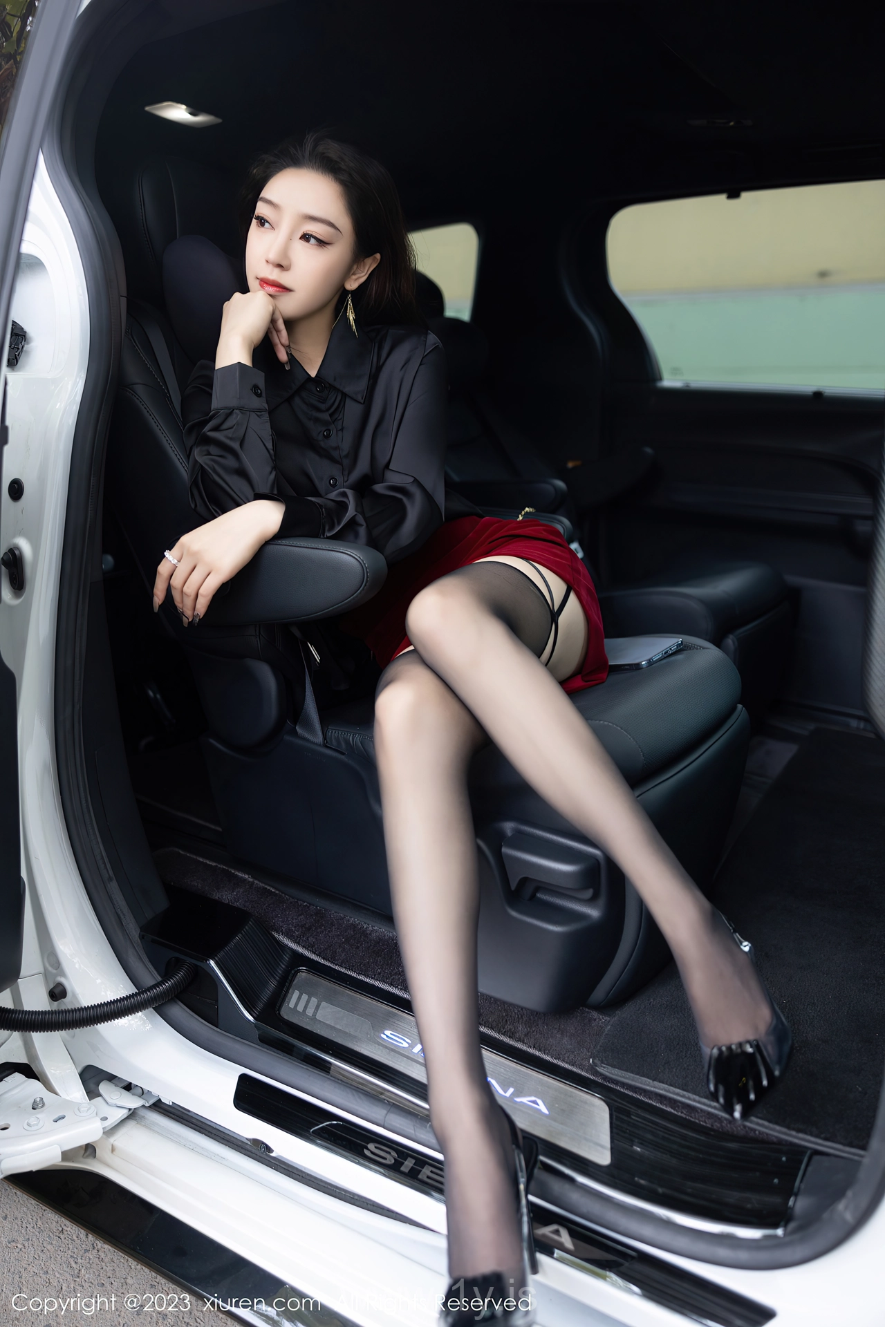 XIUREN(秀人网) No.7867 Sultry & Enigmatic Asian Teen 苏曼兮
