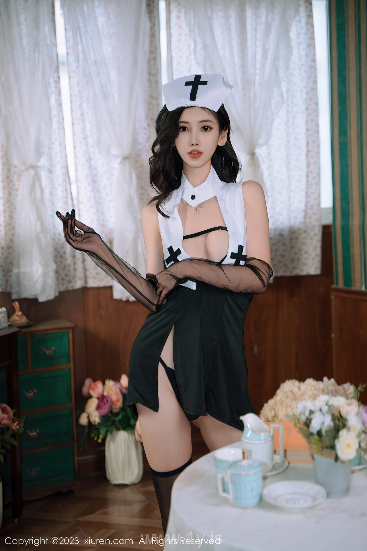 XIUREN(秀人网) No.7868 Classy Chinese Teen 章芃芃