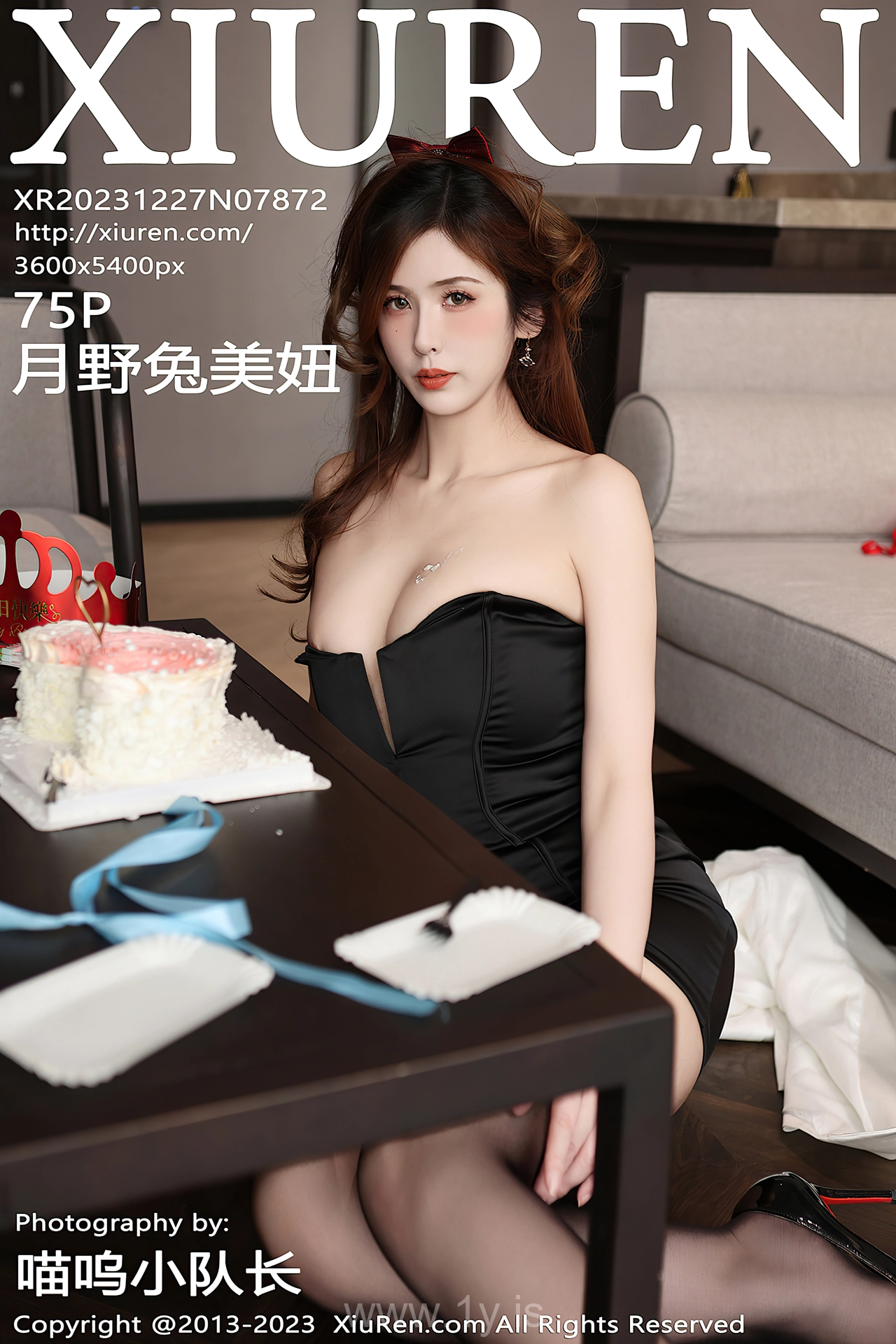 XIUREN(秀人网) No.7872 Tempting & Breathtaking Chinese Babe 月野兔美妞
