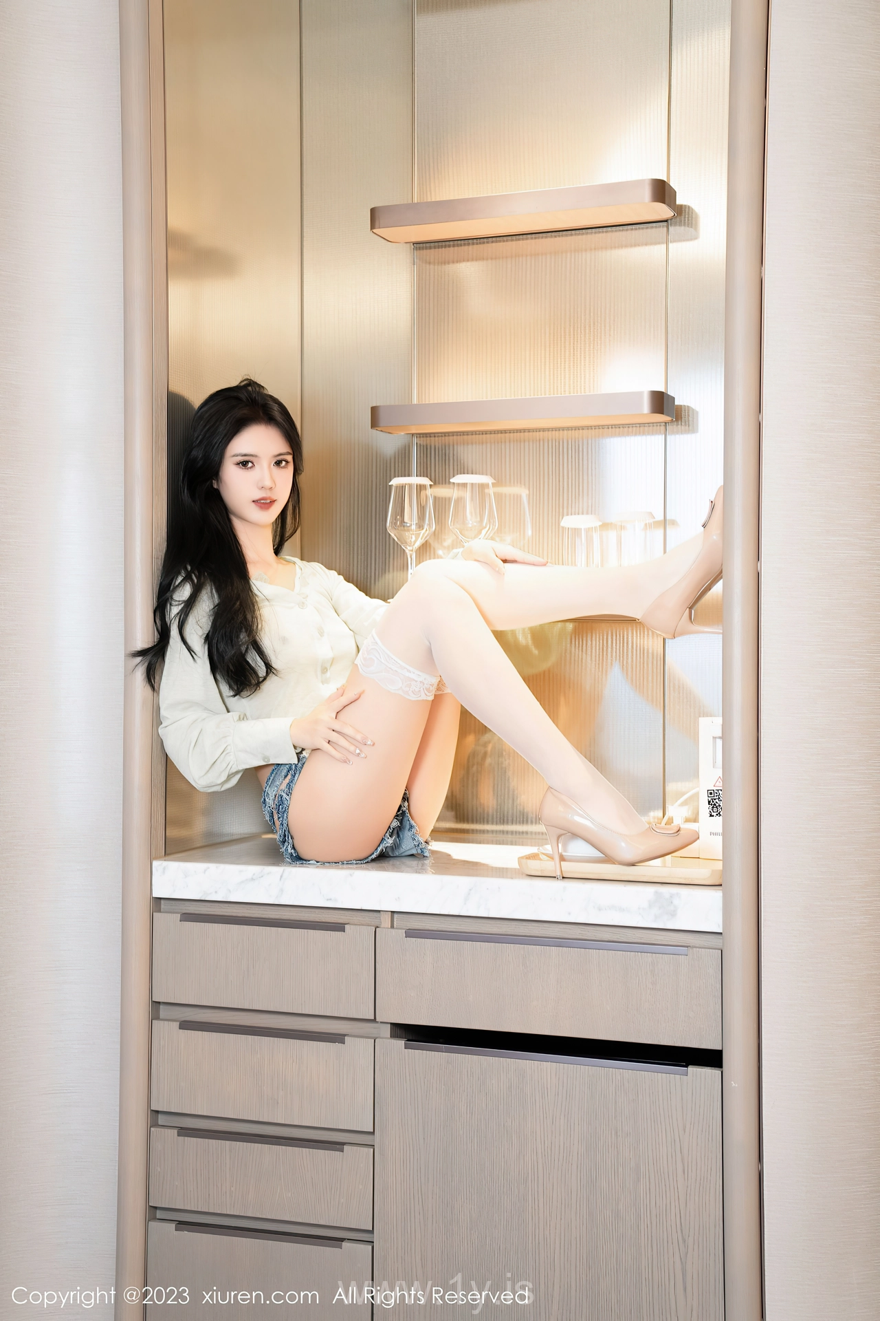 XIUREN(秀人网) No.7874 Slender & Knockout Asian Homebody Girl 浅浅Danny