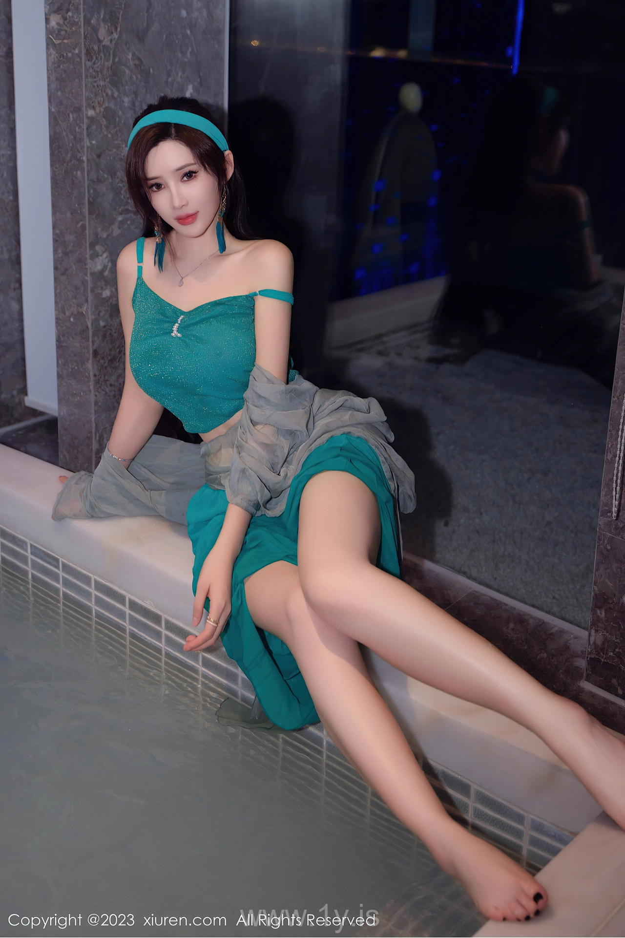 XIUREN(秀人网) No.7886 Pretty & Well Done Asian Mature Princess Carol周妍希
