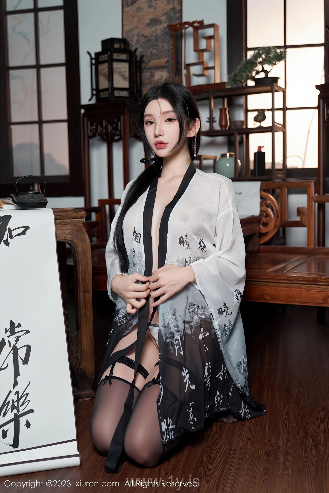 XIUREN(秀人网) No.7891 Shimmering Chinese Starlet 周于希Sally