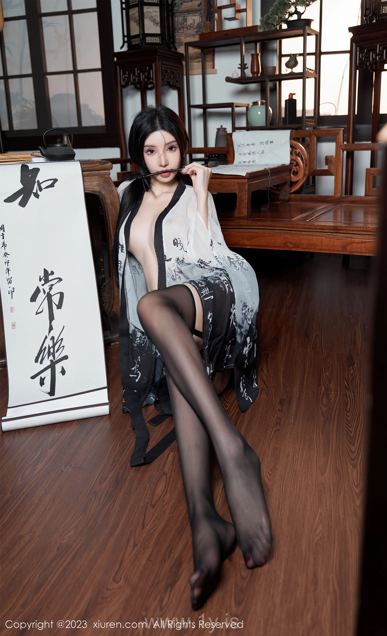 XIUREN(秀人网) No.7891 Shimmering Chinese Starlet 周于希Sally