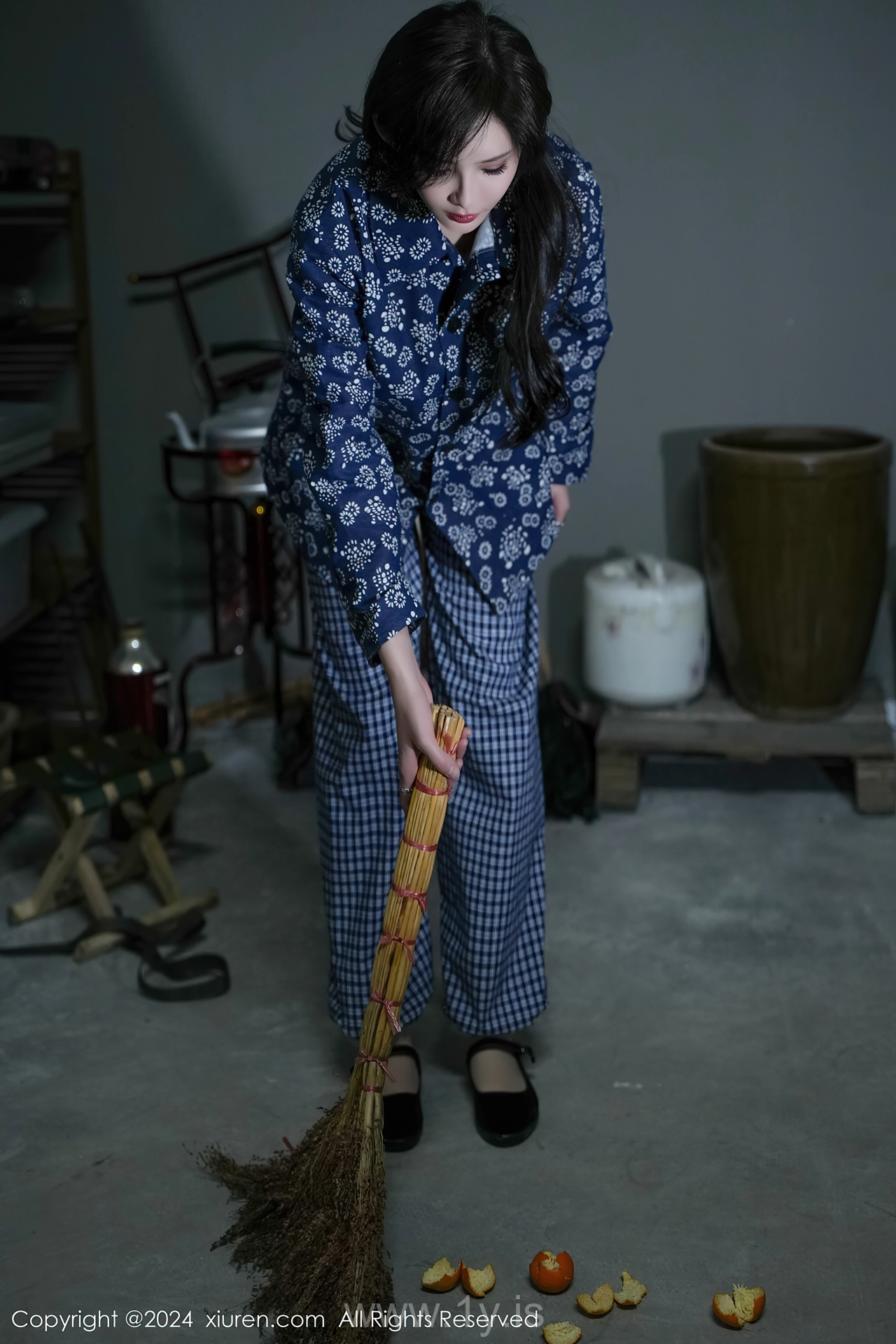 XIUREN(秀人网) No.7915 Adorable & Playful Chinese Diva Carol周妍希
