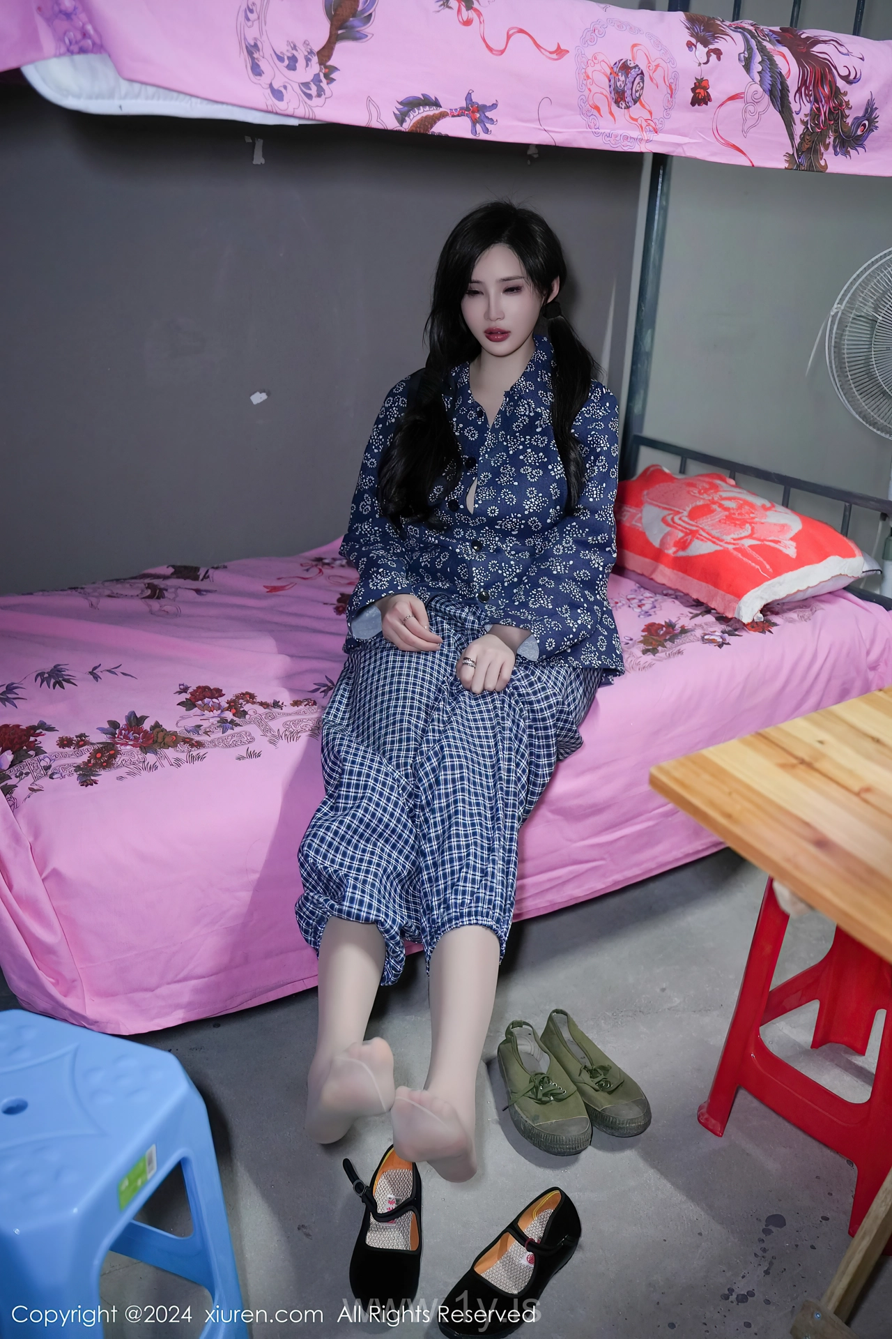 XIUREN(秀人网) No.7915 Adorable & Playful Chinese Diva Carol周妍希