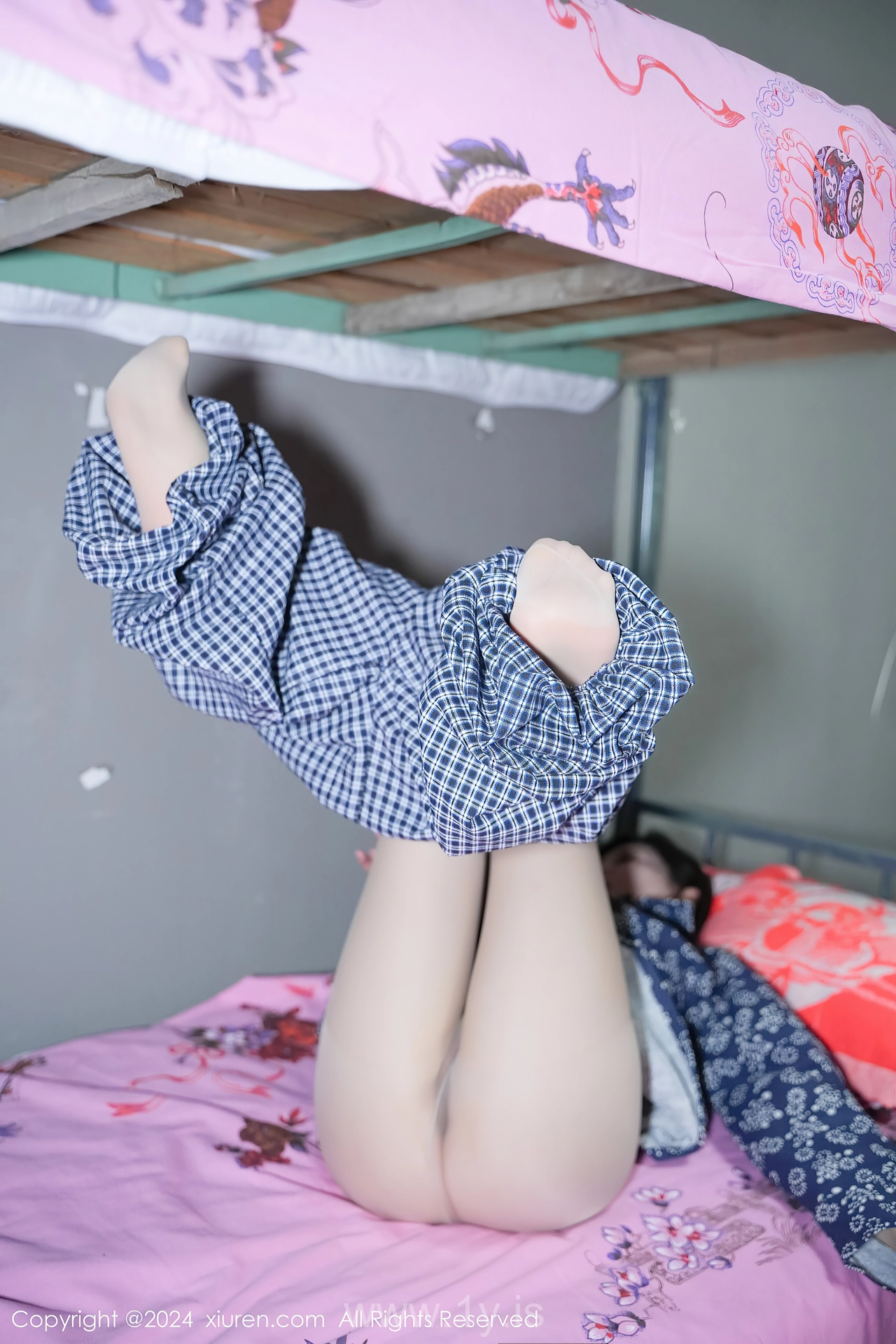 XIUREN(秀人网) No.7915 Adorable & Playful Chinese Diva Carol周妍希