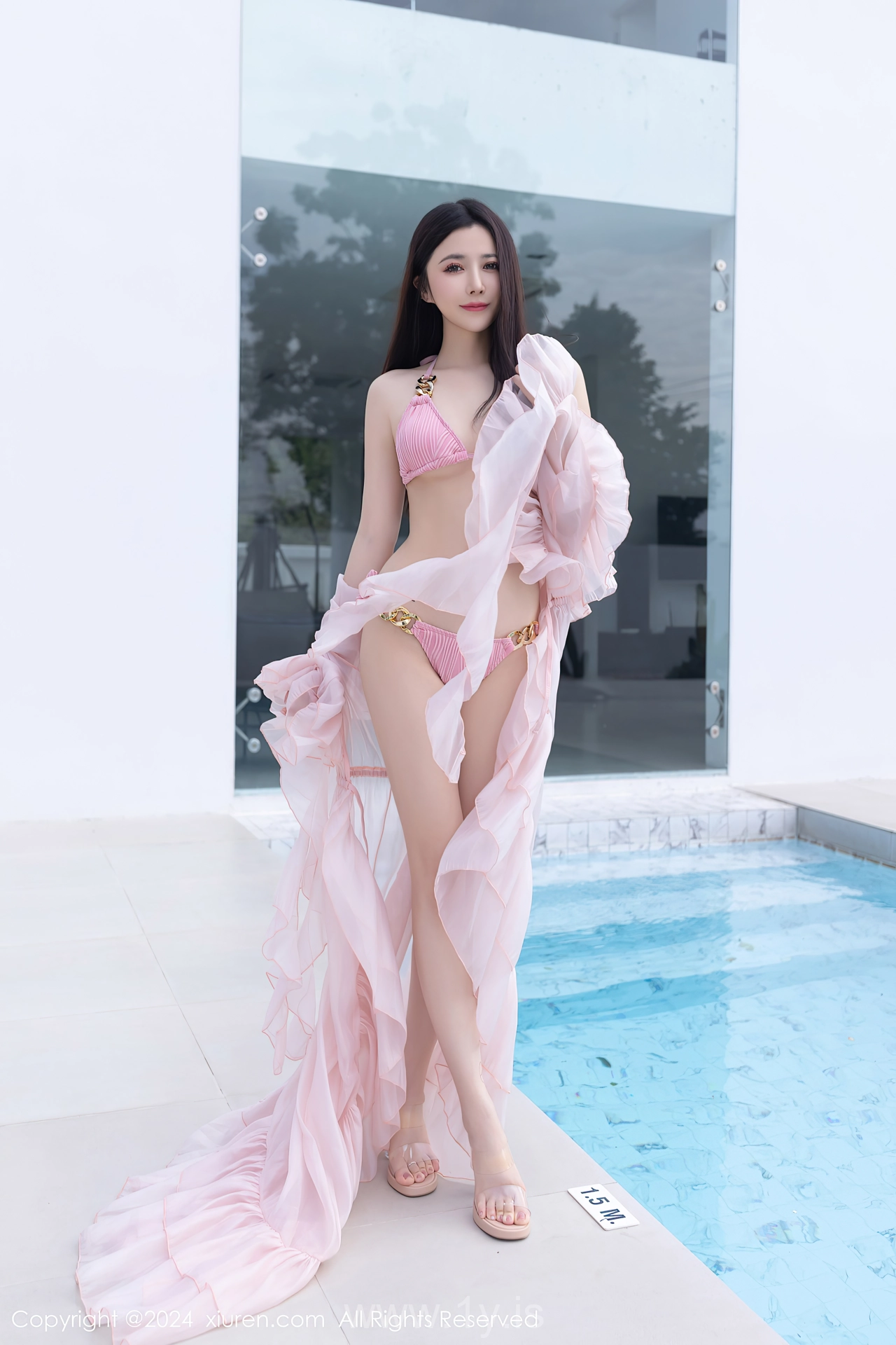 XIUREN(秀人网) No.7920 Innocent & Hot Chinese Queen 鱼子酱Fish