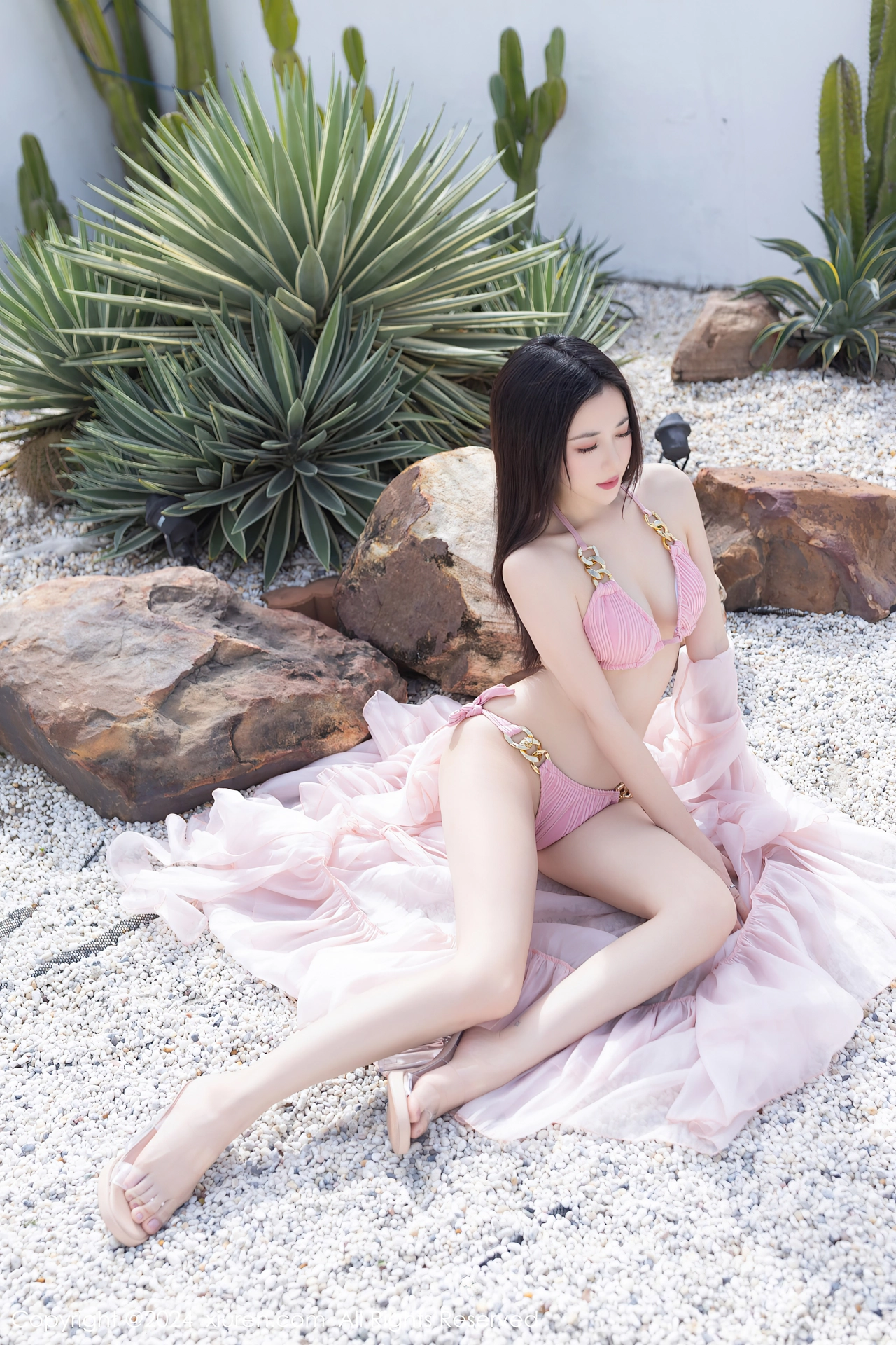 XIUREN(秀人网) No.7920 Innocent & Hot Chinese Queen 鱼子酱Fish