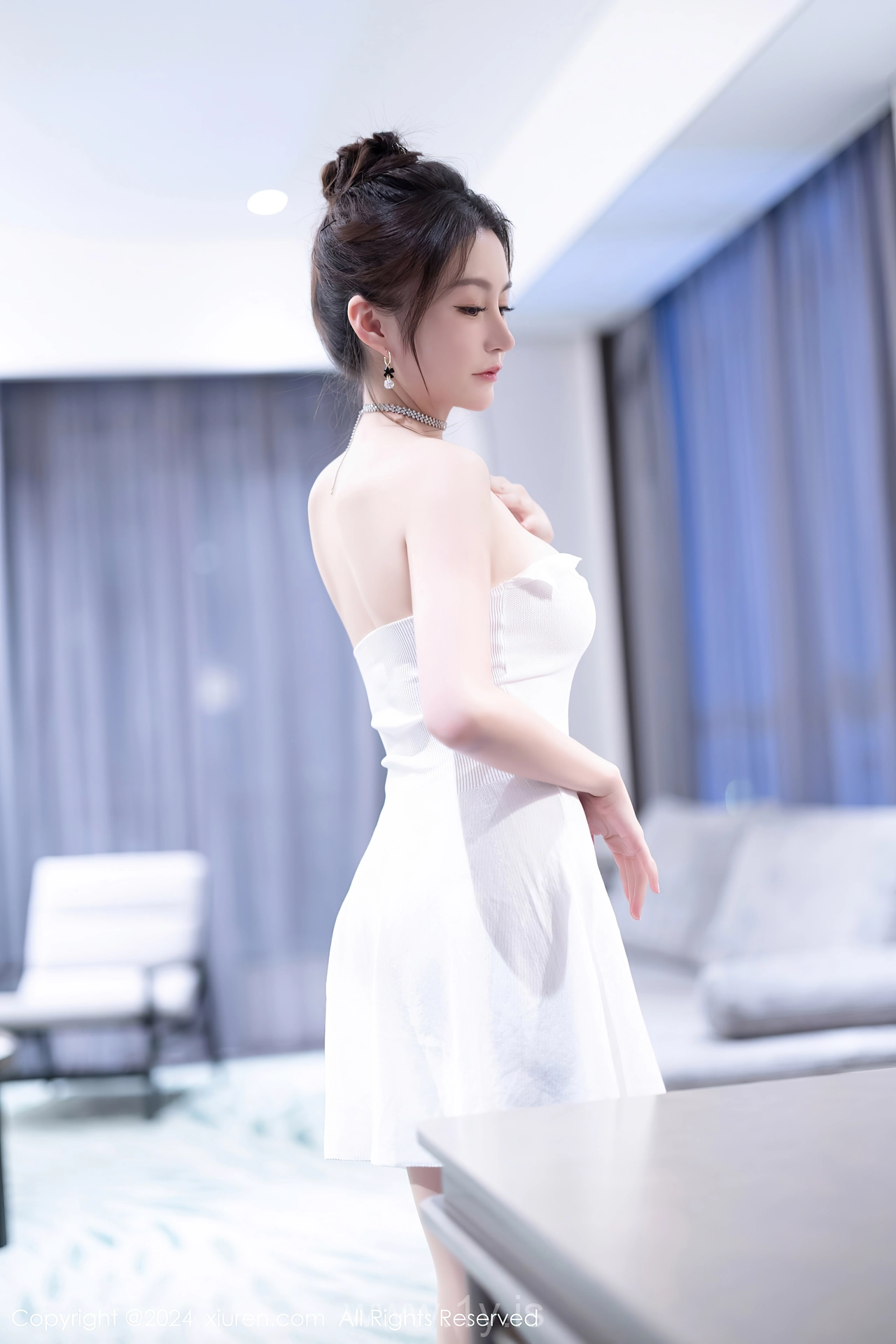 XIUREN(秀人网) No.7927 Stylish Asian Hottie 唐宁宁