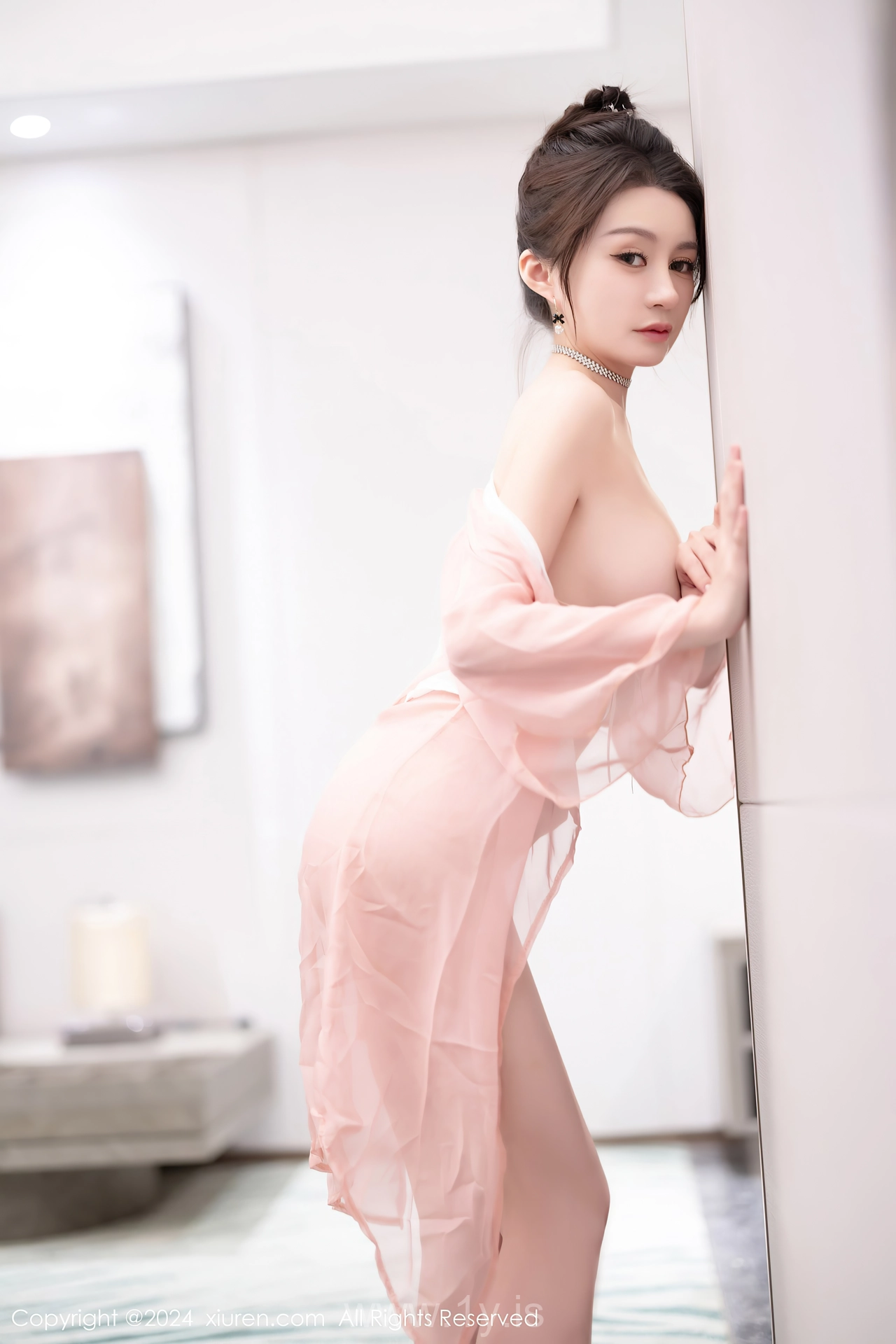 XIUREN(秀人网) No.7927 Stylish Asian Hottie 唐宁宁